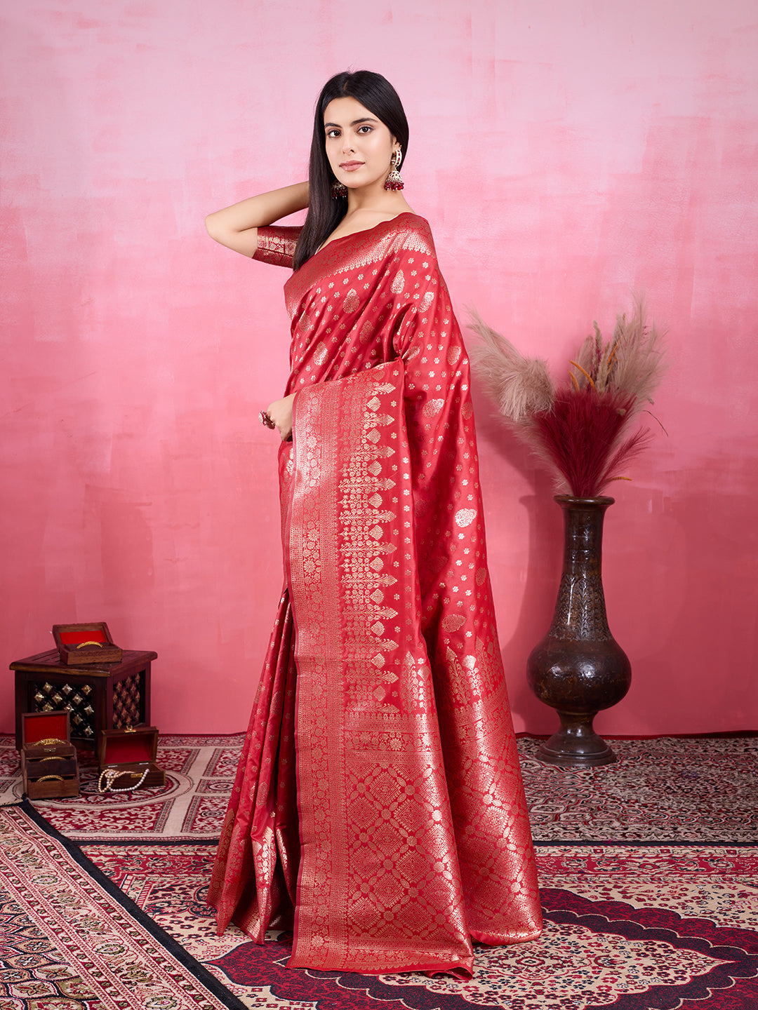 Vedant Vastram Banarasi Silk Fashion Saree - Red | Swadesiicart