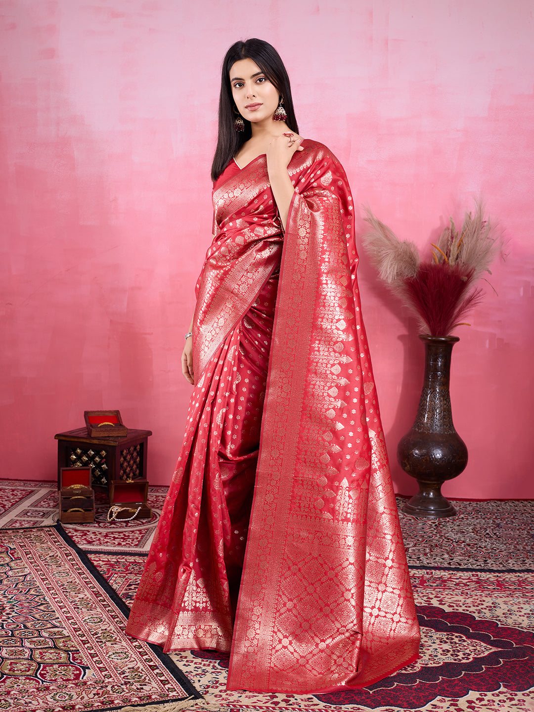 Vedant Vastram Banarasi Silk Fashion Saree - Red | Swadesiicart