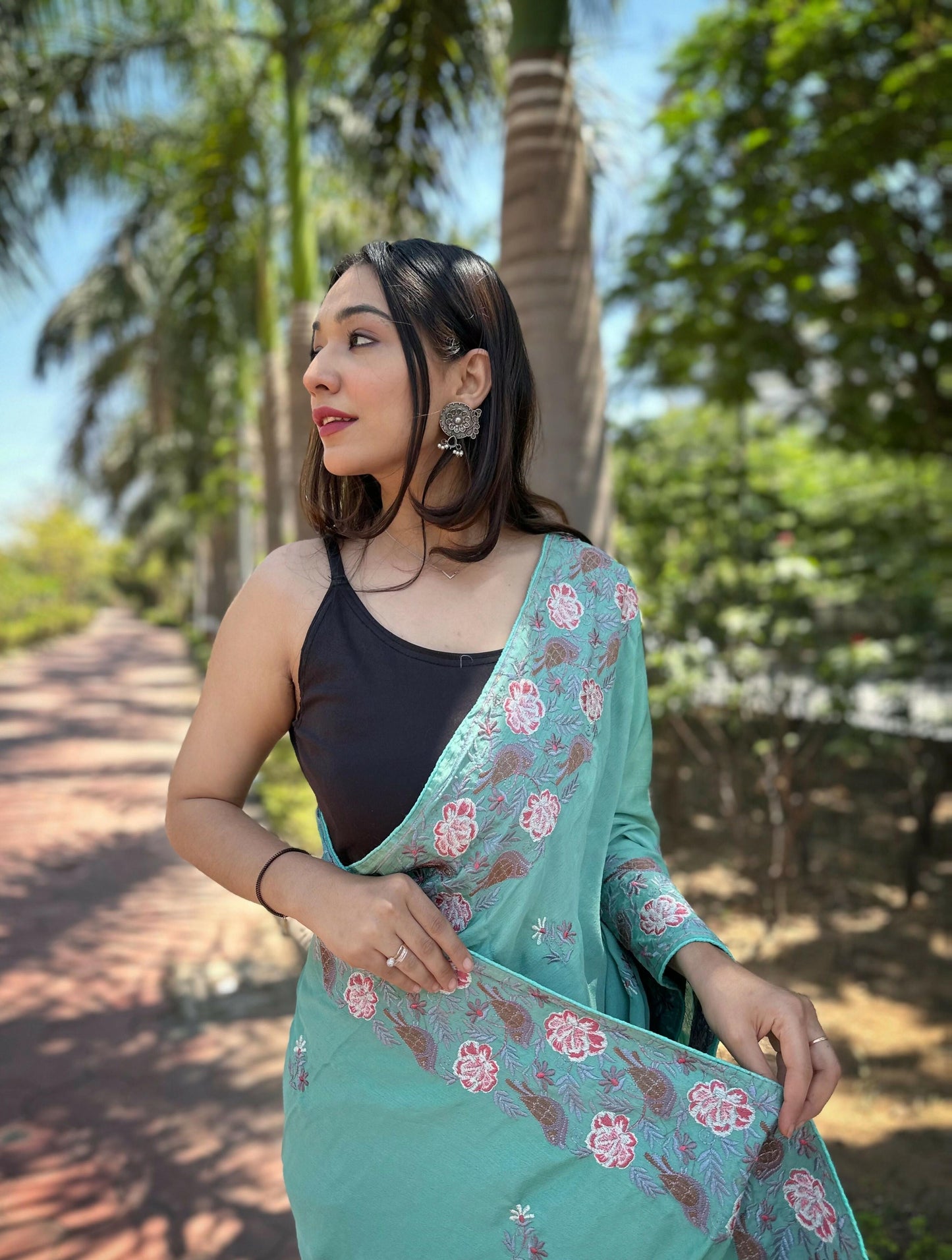 Vamsee Chinon Panchi Sea Green Shimmer Saree - Swadesiicart