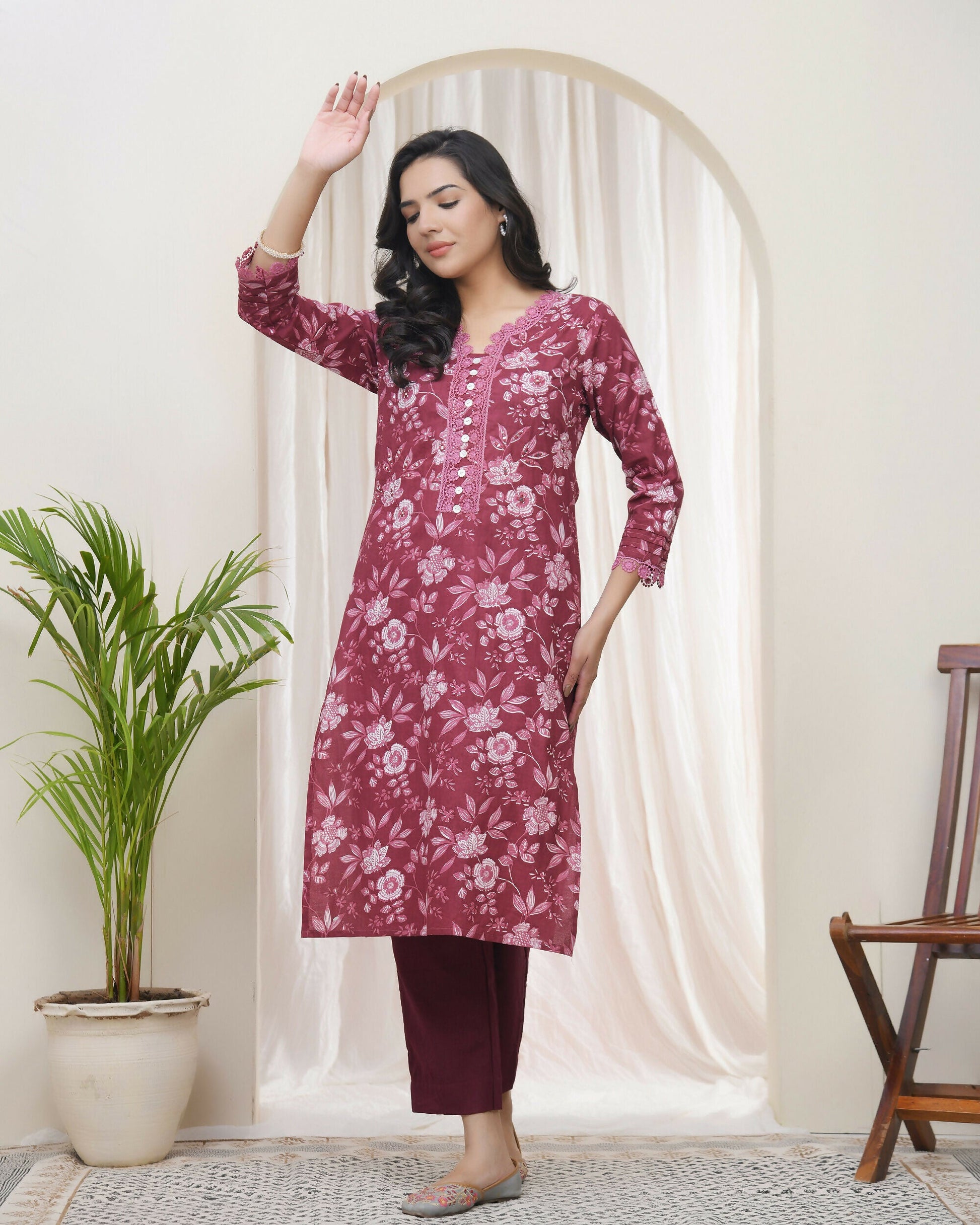 Vaasva Women Magenta Cotton Printed Straight Kurti With Pant | Swadesiicart