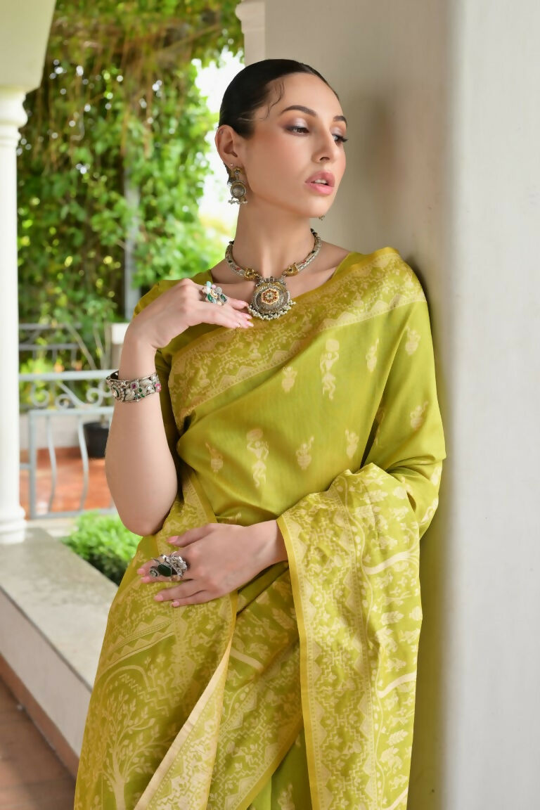 Vishnu Weaves Women's Mahendi Handloom Raw Silk Thread Weaving Saree with Blouse - Swadesiicart