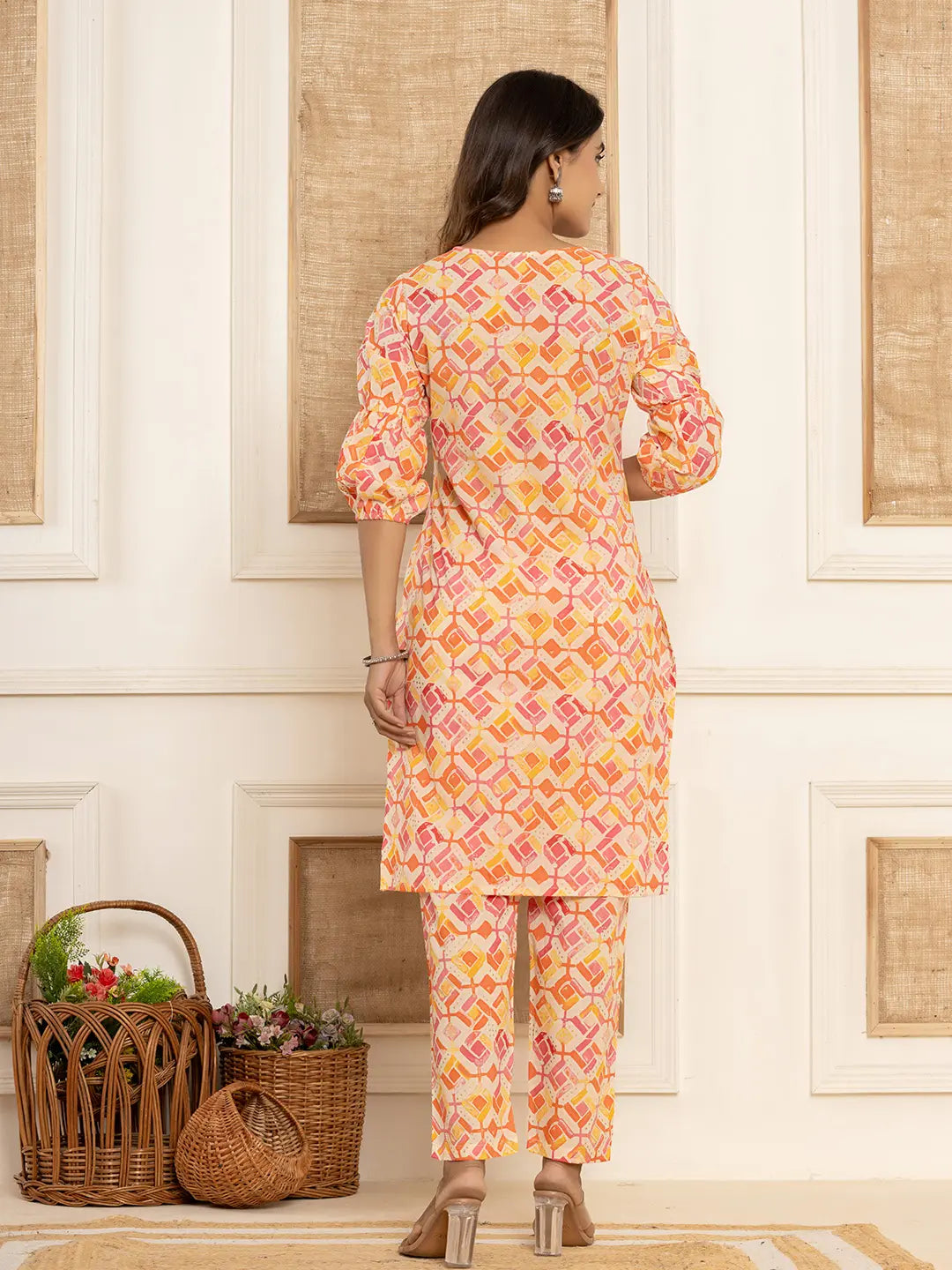 Yufta Cotton Pink Geometric Prin Co-Ord Set - Swadesiicart