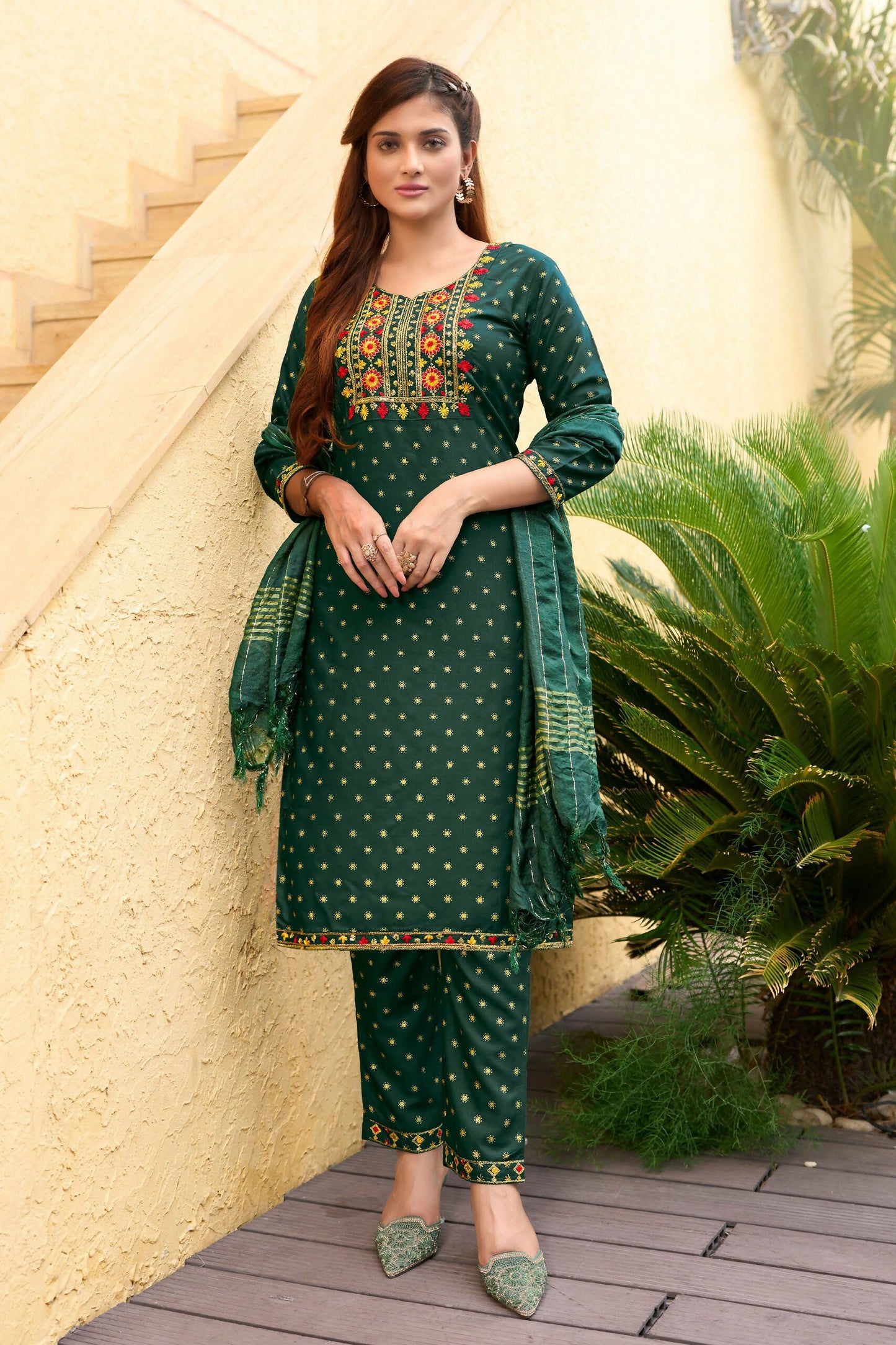 Jyoti Fashion Women's Bottle Green 14KG Rayon Foil Print with Embroidery Kurta Set | Swadesiicart