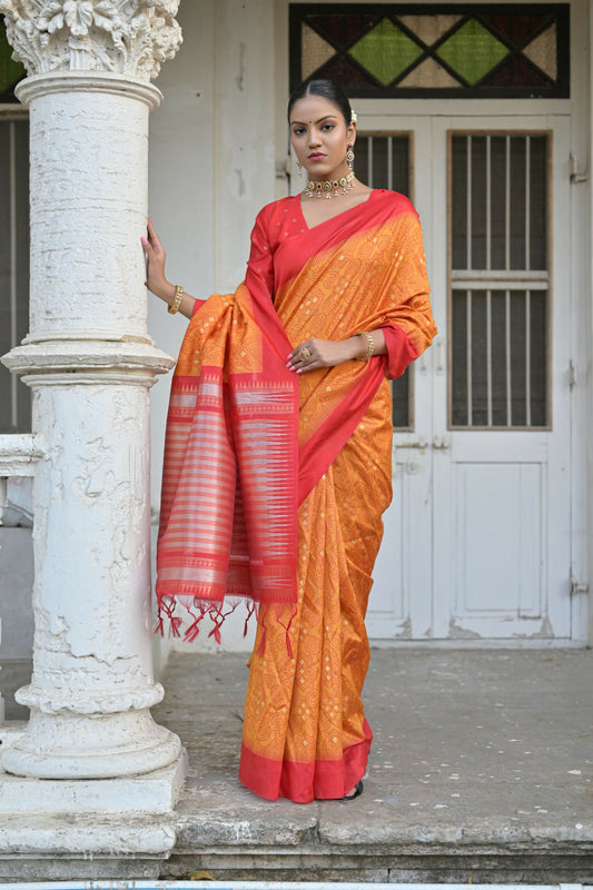 Vishnu Weaves Women's Yellow Raw Silk Saree with Blouse - Swadesiicart