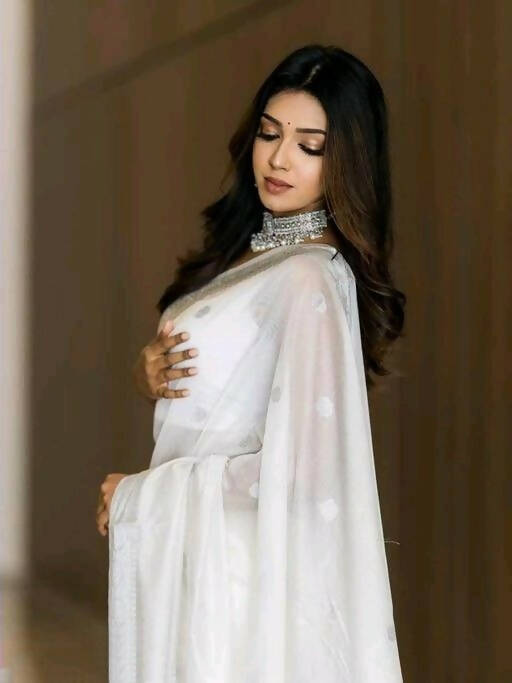 DEIANA'S Beautiful Designer Golden zari Soft Cotton Saree - White - Swadesiicart