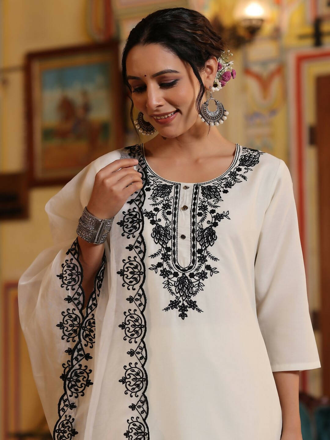 Juniper Women's White Chinnon Solid Embroidered Kurta Set | Swadesiicart