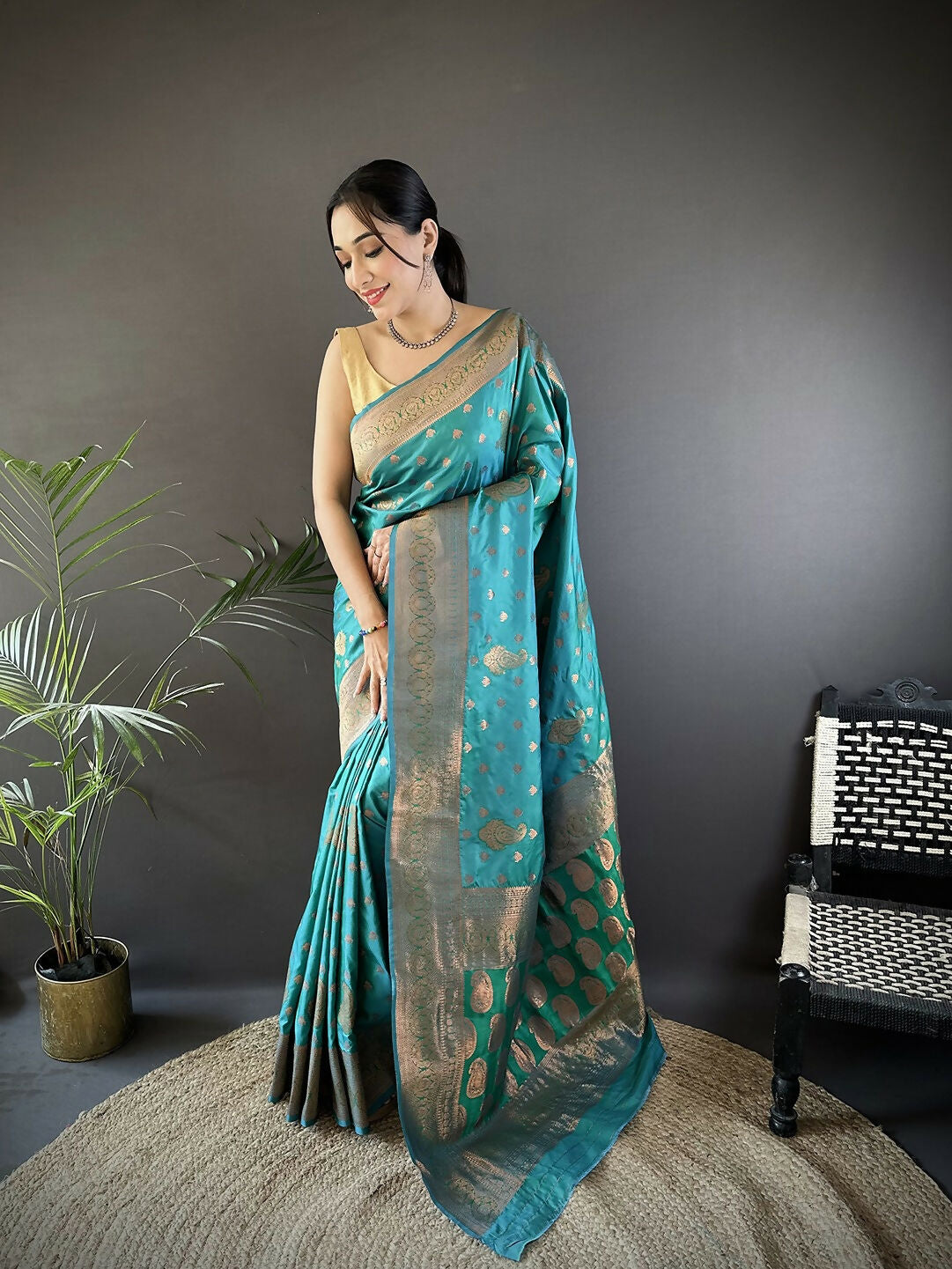 Joban Fashion Banarasi Teal Green Woven Soft Silk Saree | Swadesiicart