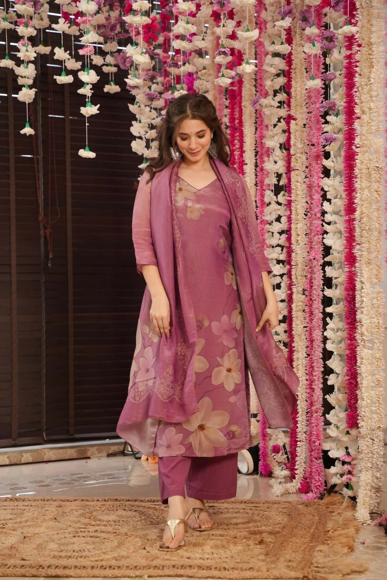The52 Onion Gorgeous Floral Printed Zarna Silk Fabric Straight Kurta Pant with Dupatta Set - Swadesiicart