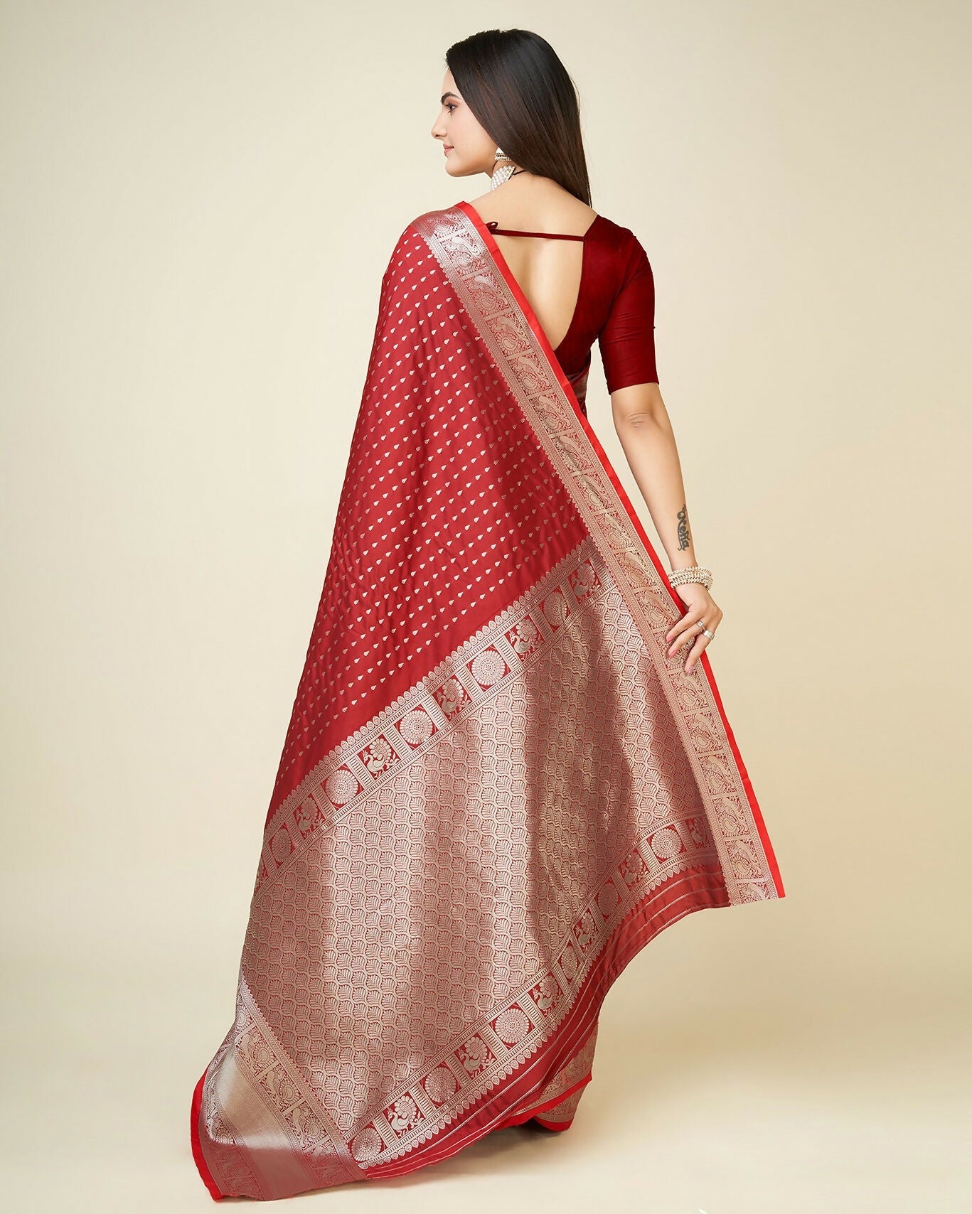 Joban Fashion Red Small Butti Banarasi Silk Sarees | Swadesiicart