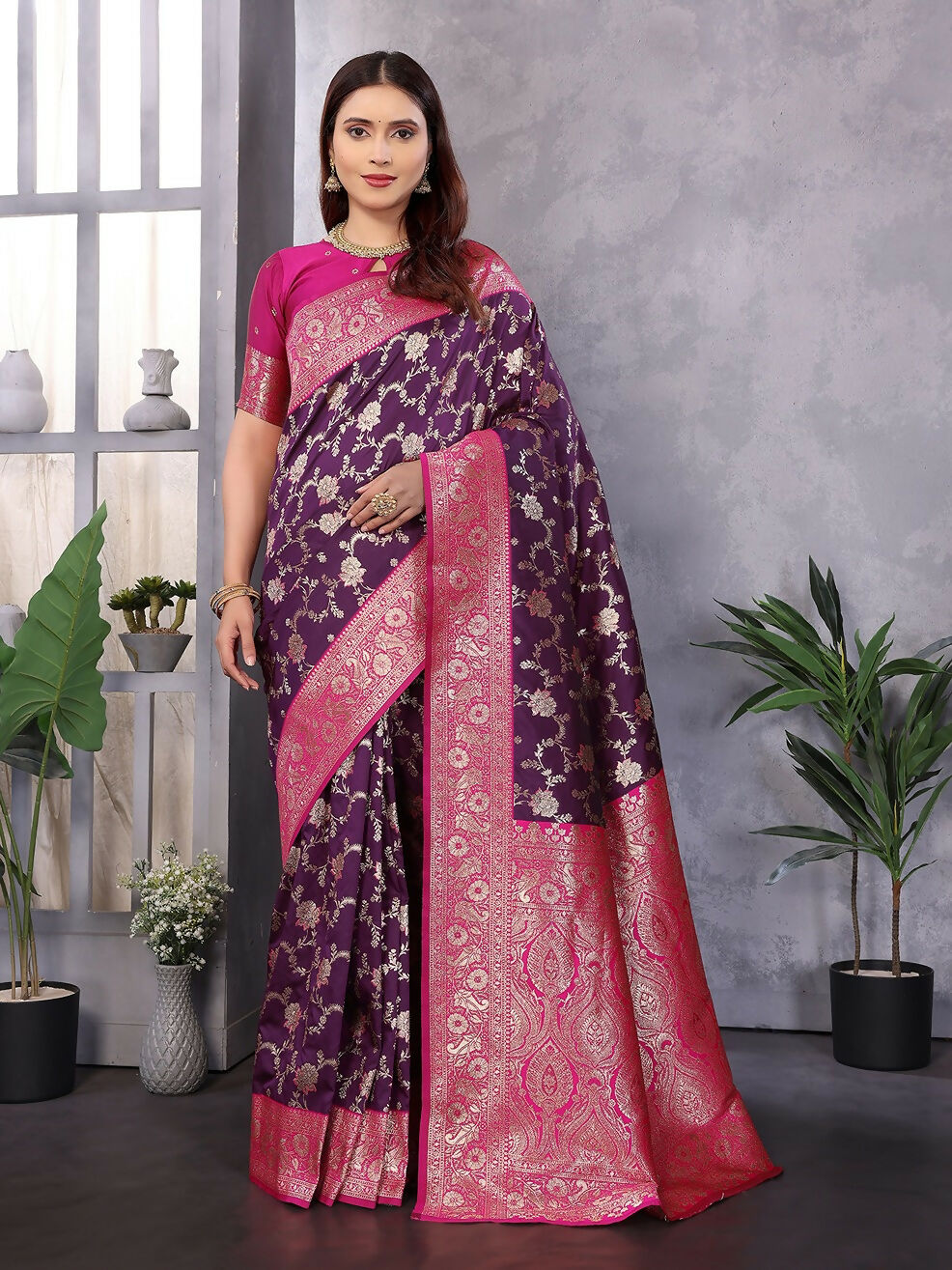 Joban Fashion Banarasi Wine Woven Soft Silk Saree | Swadesiicart