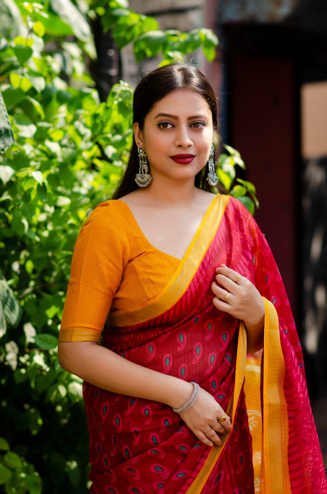 Light Red Polycotton Ethnic Motifs Saree with Unstitched Blouse - Hiral Fashion | Swadesiicart