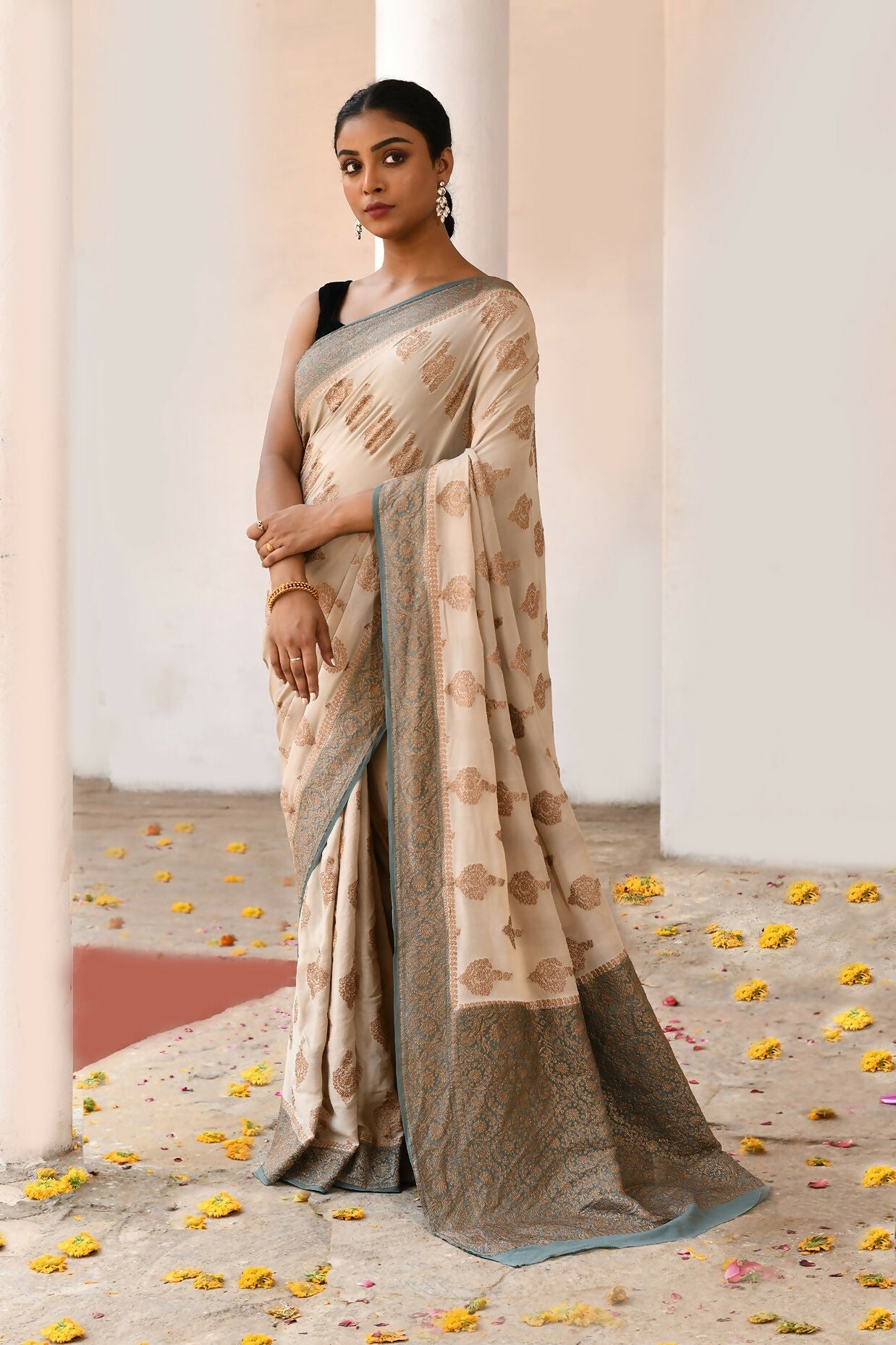 Joban Fashion Ivory Crepe Chiffon Pure Handloom Banarasi Silk Saree | Swadesiicart