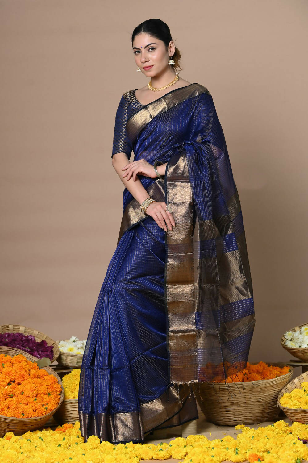 Very Much Indian Rajsi - Handloom Ari Checks Cotton Silk Saree With Golden Border - Dark Blue | Swadesiicart