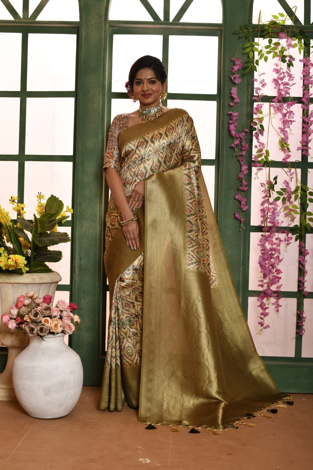 Vishnu Weaves Women's Mahendi Banarasi Silk Zari Woven Patola Saree with Blouse - Swadesiicart