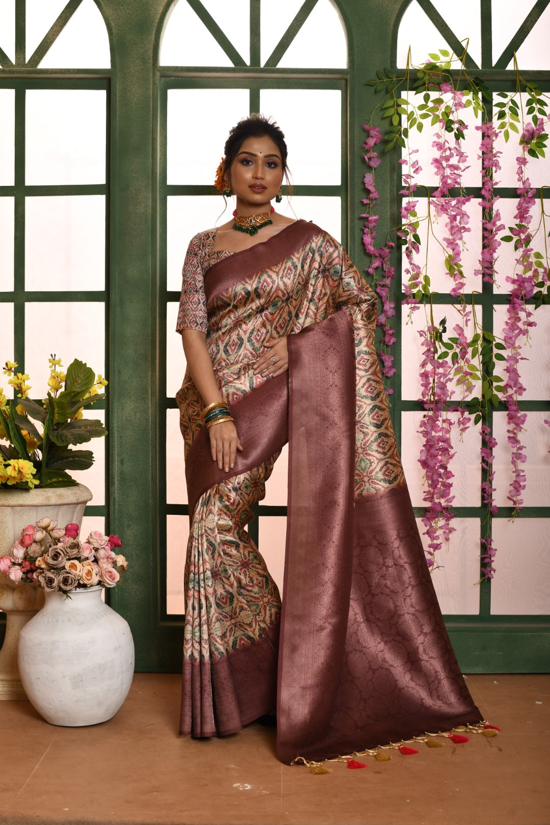 Vishnu Weaves Women's Wine Banarasi Silk Zari Woven Patola Saree with Blouse - Swadesiicart