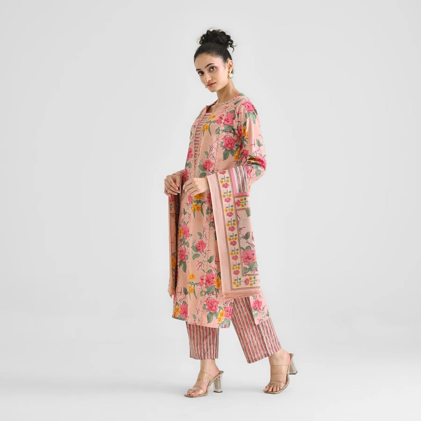 Lorenvalley Peach Cotton Slub Printed with Lace Work Kurta Set | Swadesiicart