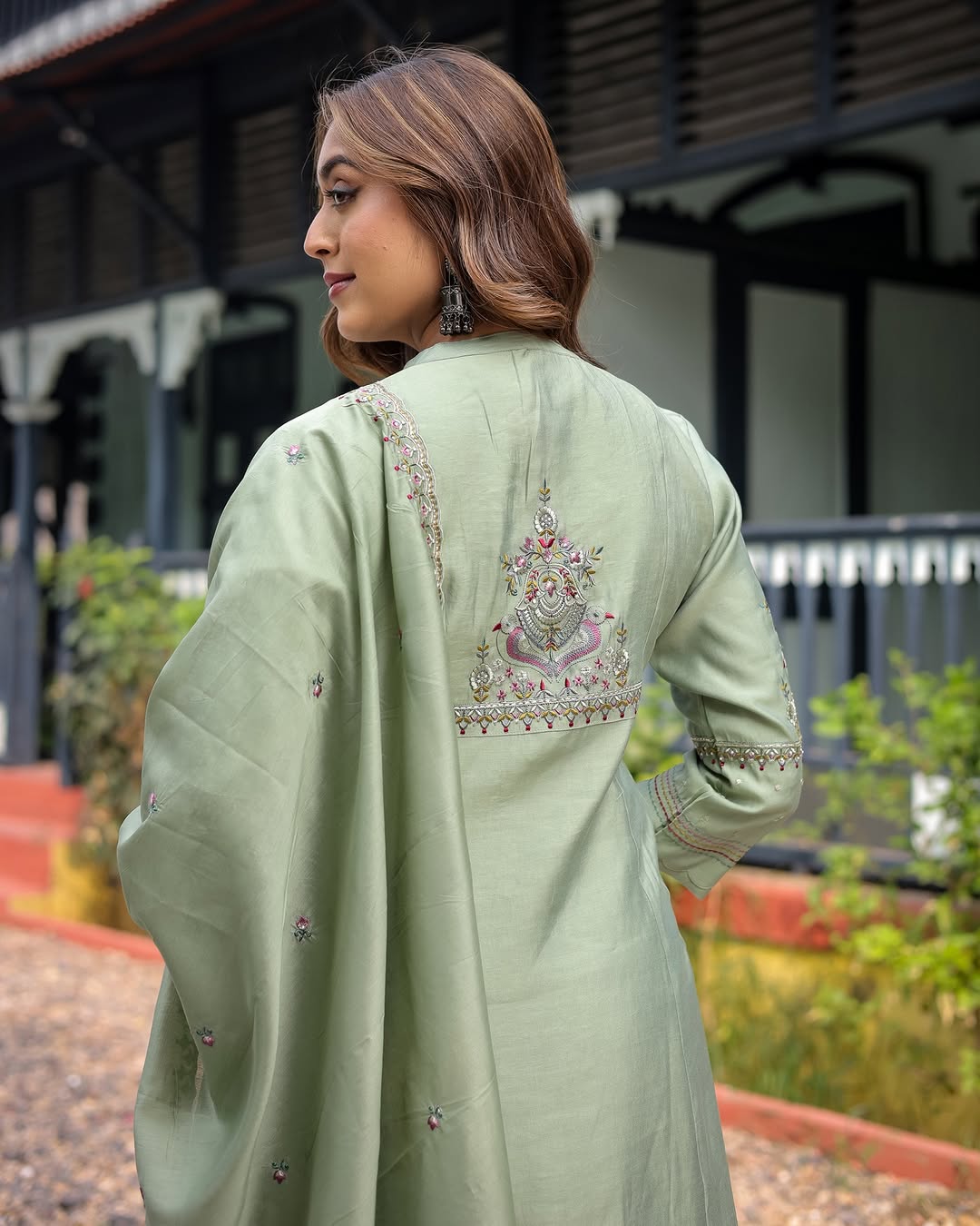 Lorenvalley Seagreen Muslin Silk Embroidered work Kurta Set - Swadesiicart