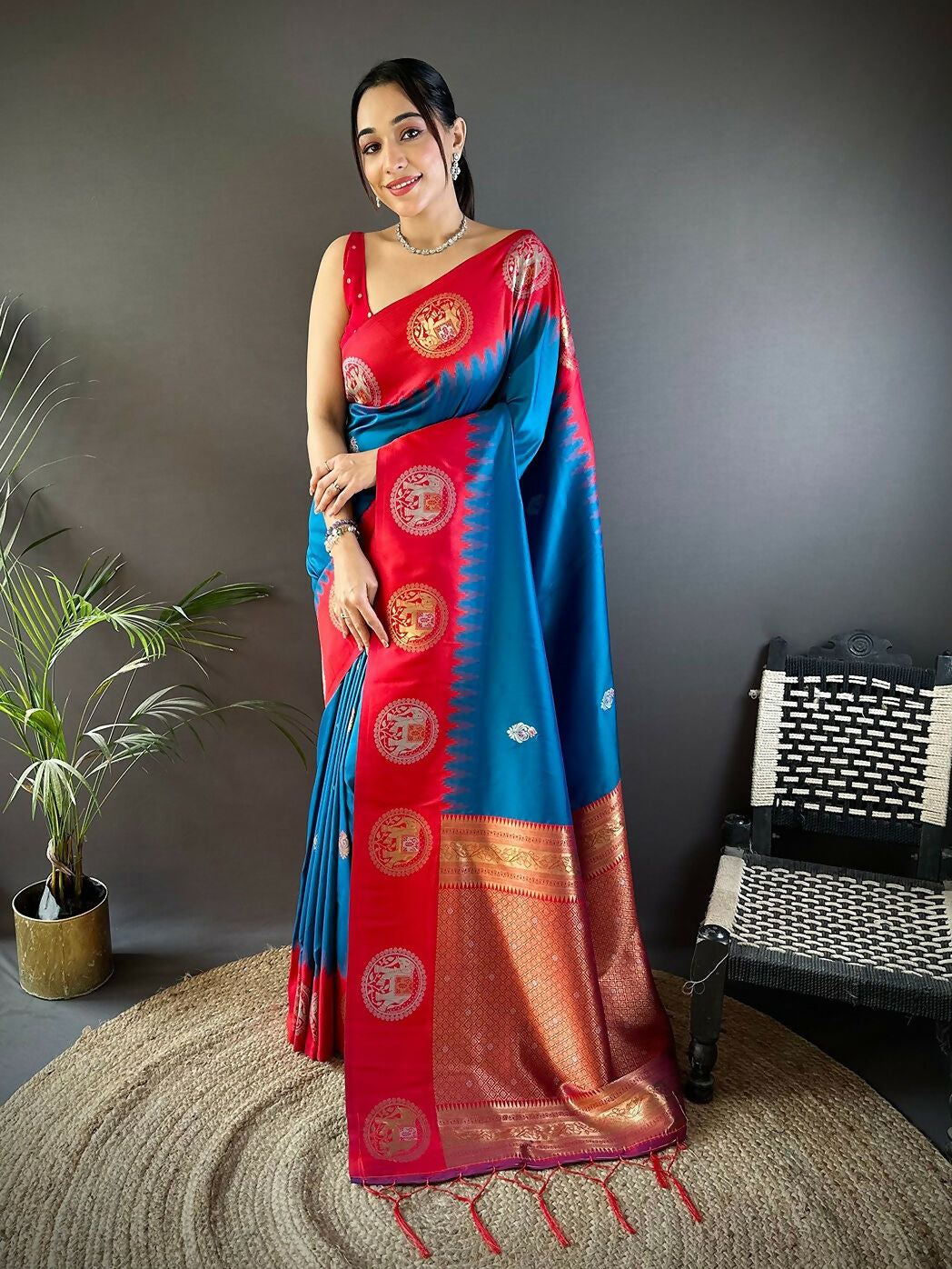 Joban Fashion Red Butti Banarasi Silk Sarees | Swadesiicart