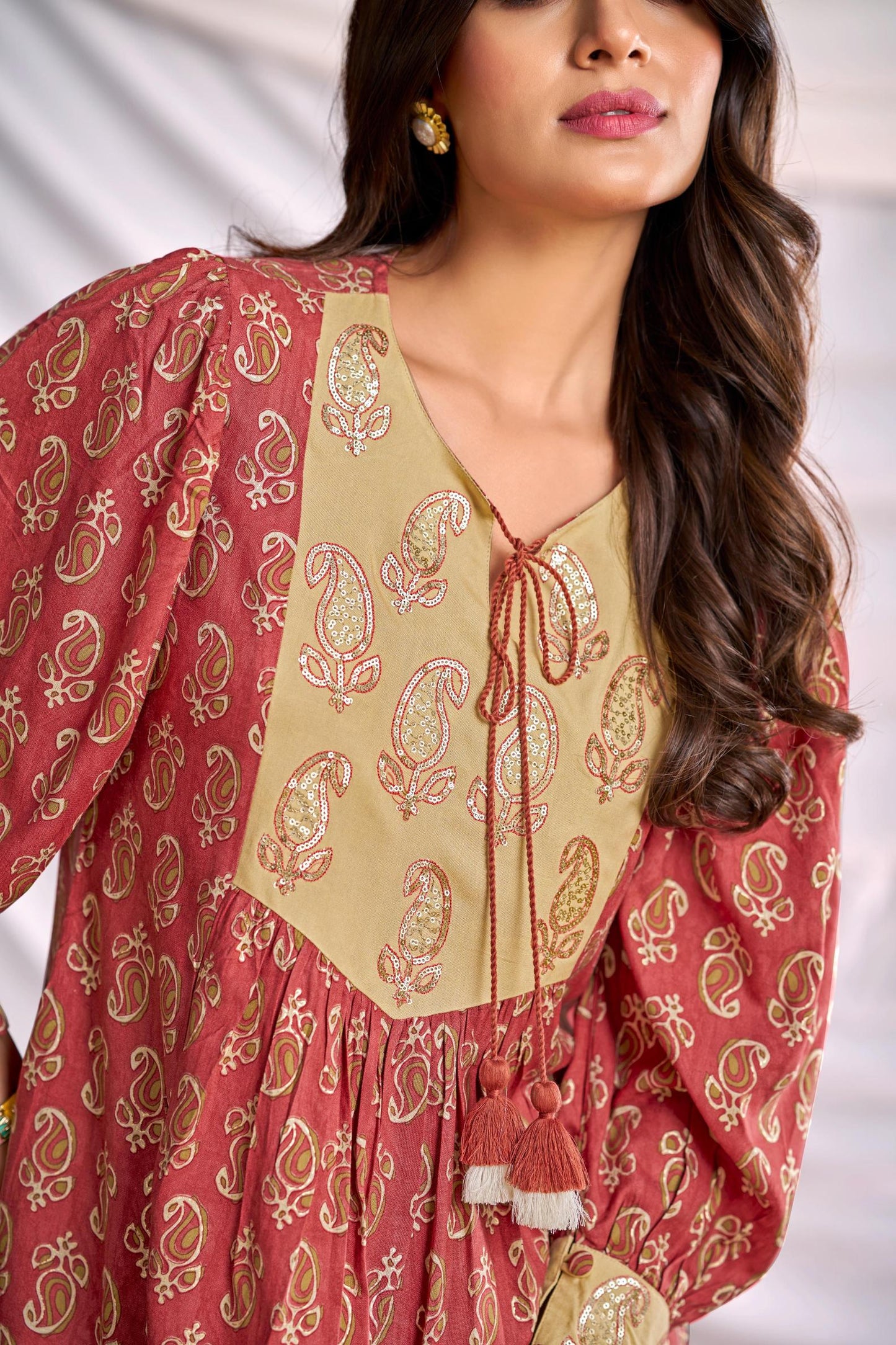 BulBul Women Peach Embroidered Paisley Printed Co-ord Set - Swadesiicart