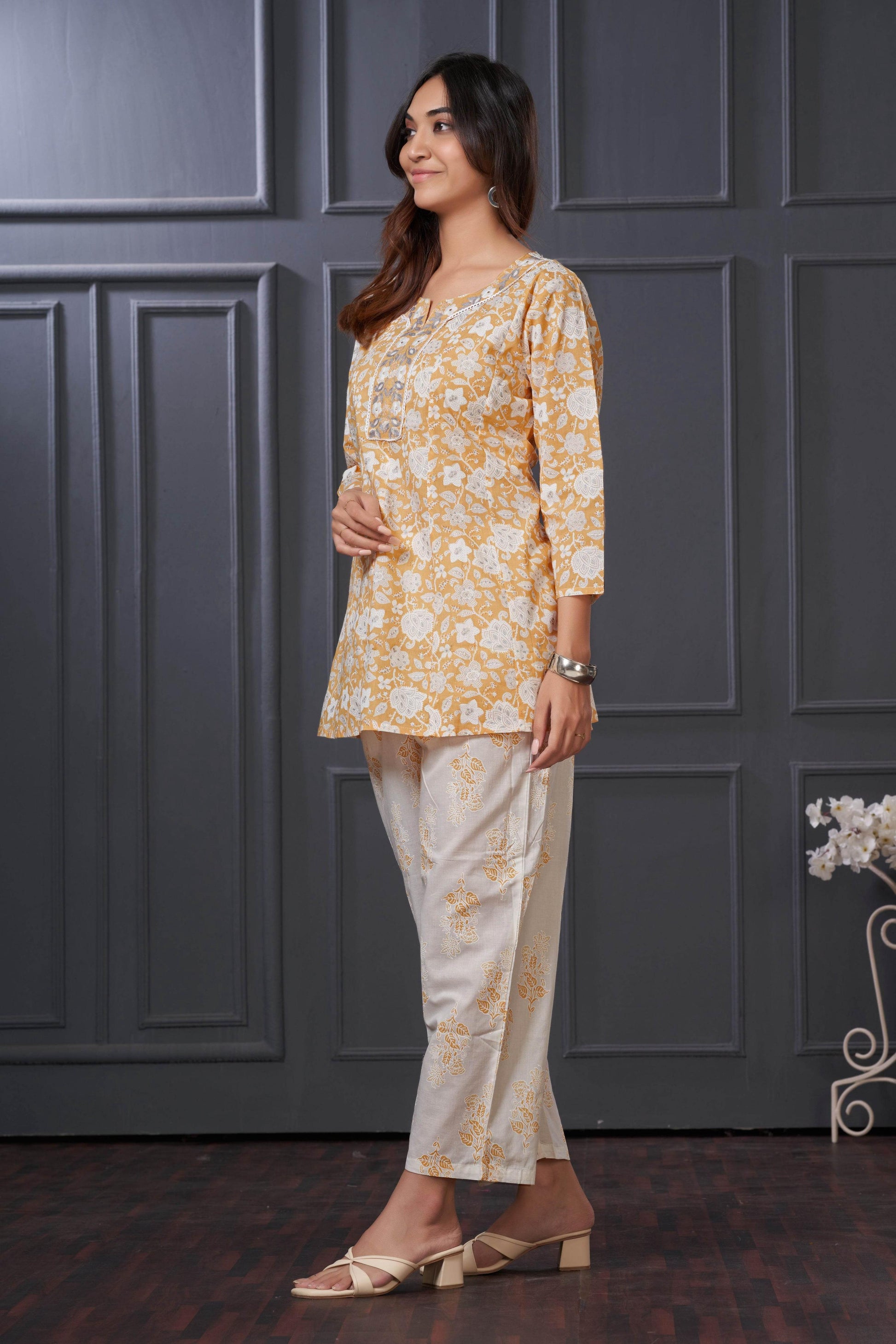BulBul Women Chaya Off White Co-Ord Set - Swadesiicart