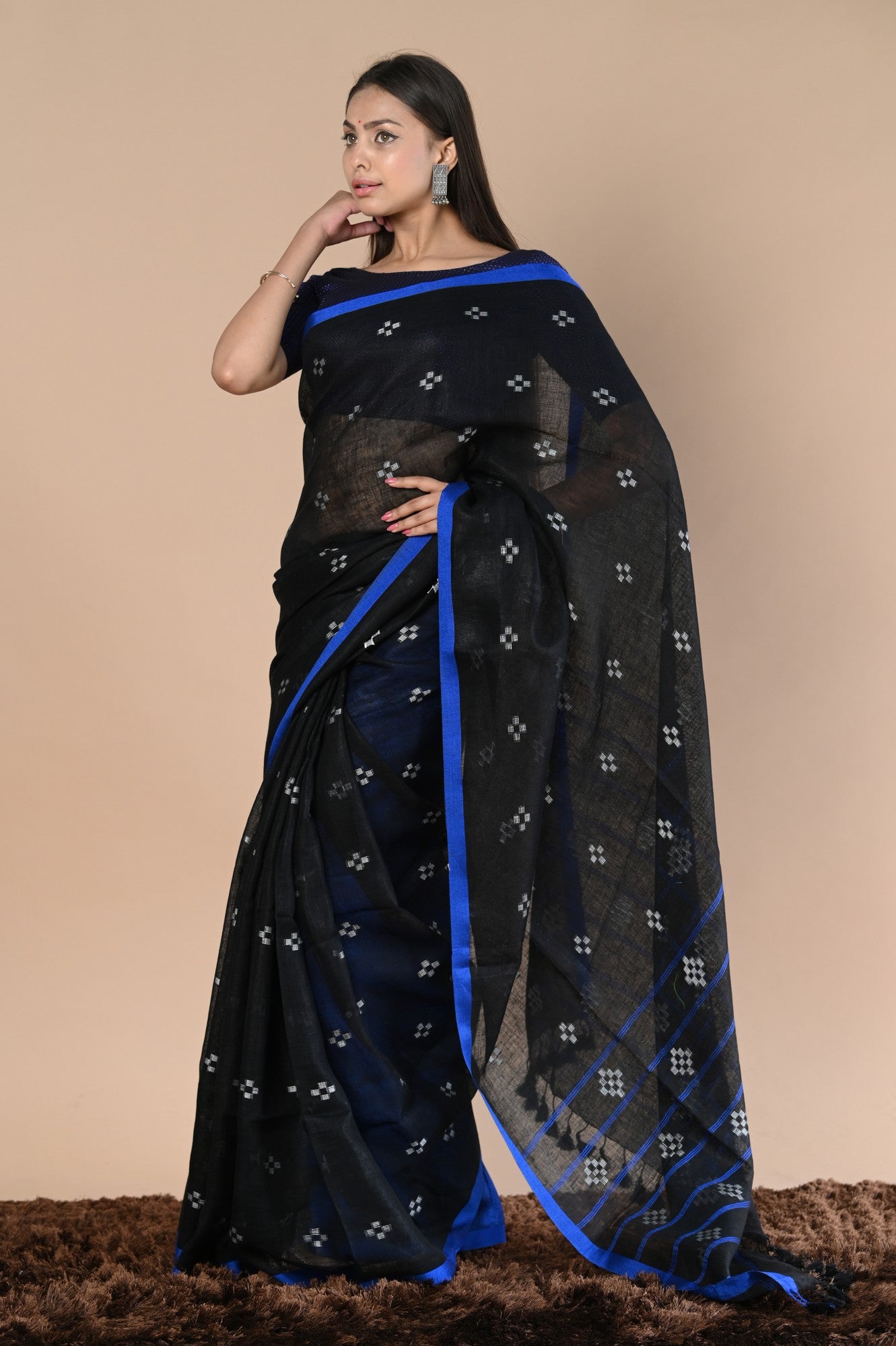Very Much Indian Pure Linen Saree With Sleek Border and Exclusive Design | Swadesiicart