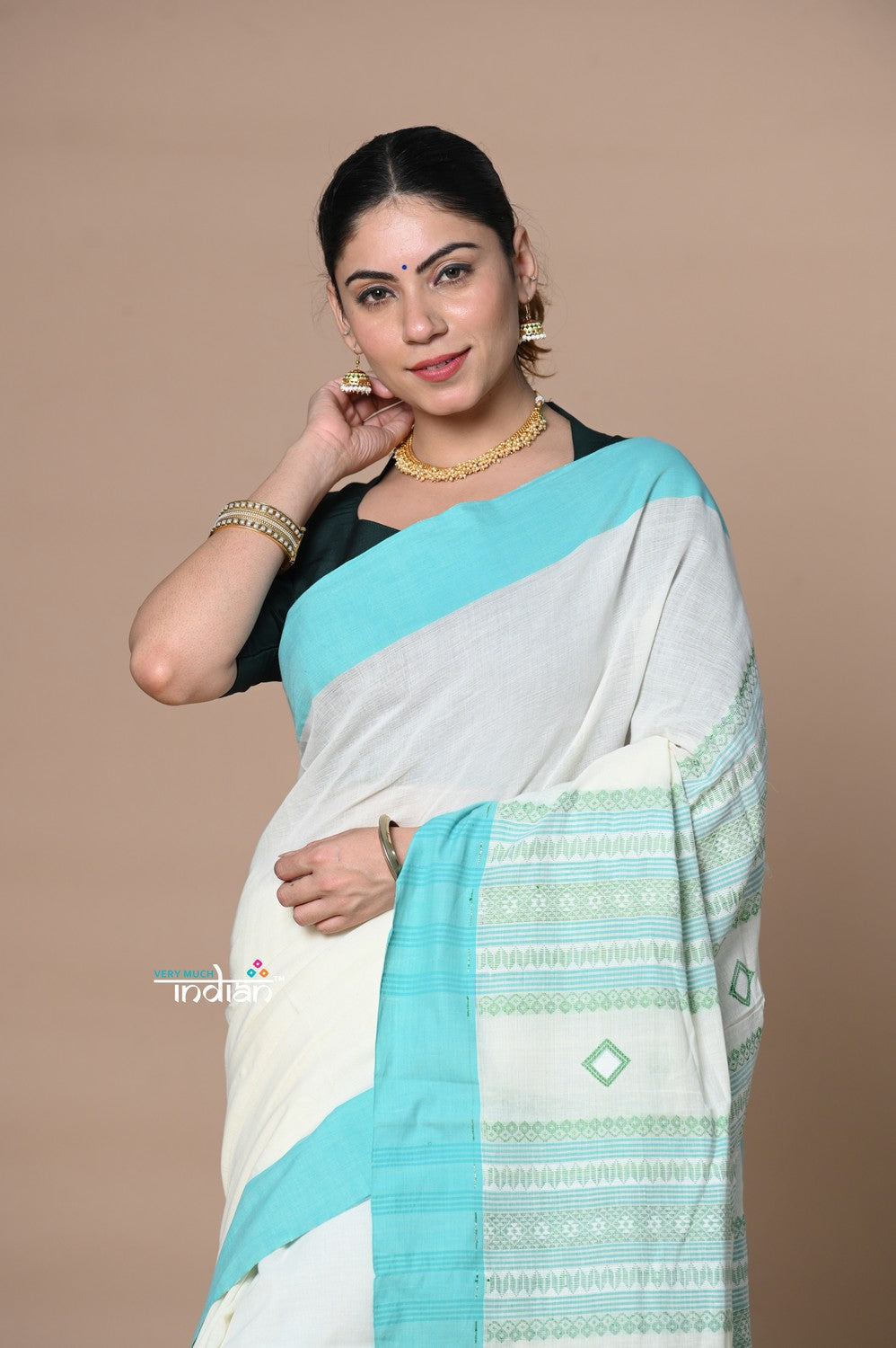 Very Much Indian Rajsi - Handloom Pure Cotton Saree with Classic Border and Pallu - White | Swadesiicart