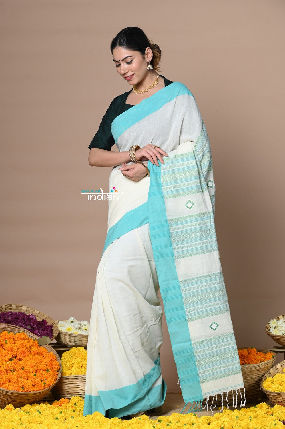 Very Much Indian Rajsi - Handloom Pure Cotton Saree with Classic Border and Pallu - White | Swadesiicart