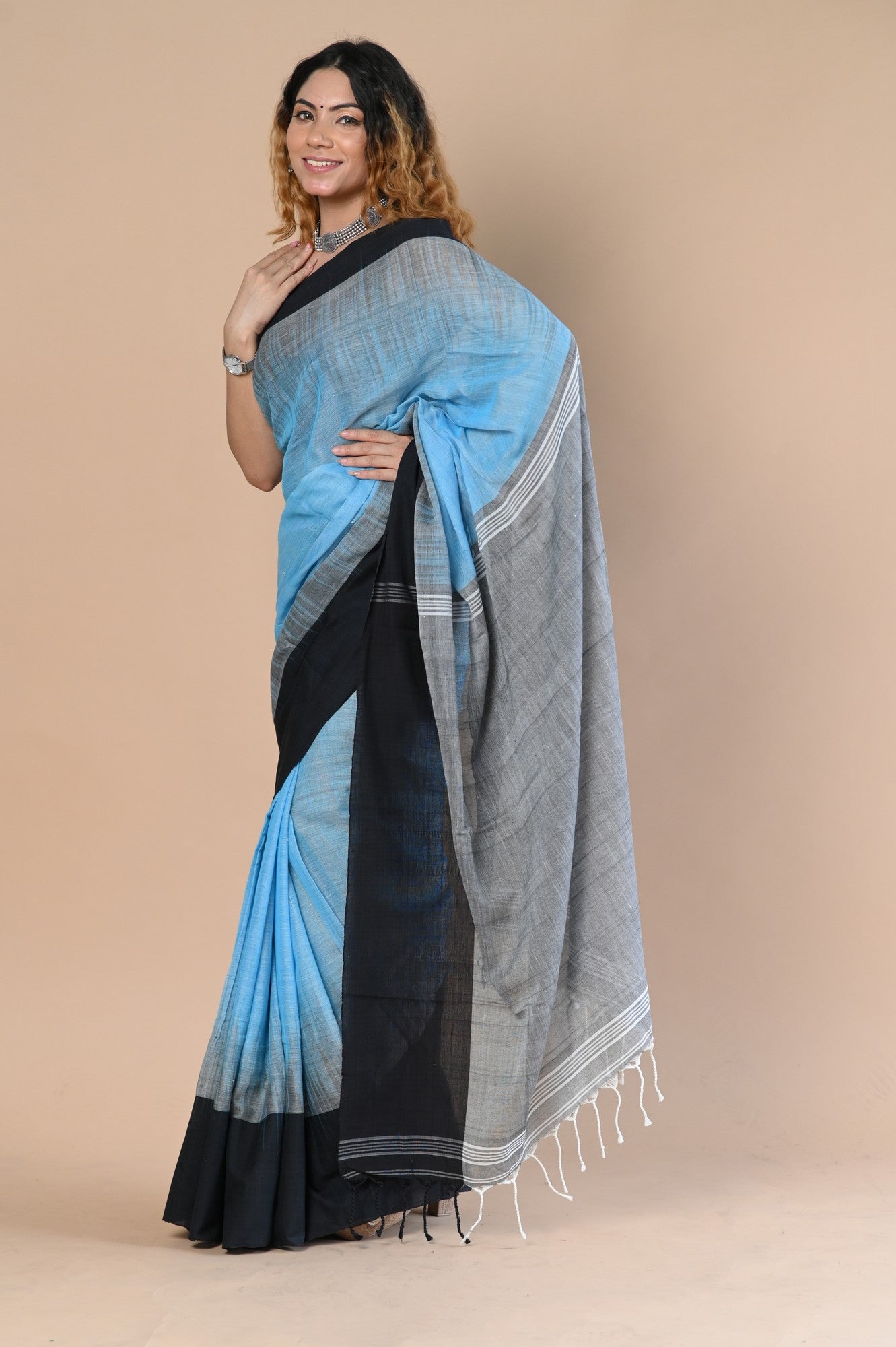 Very Much Indian Handloom Pure Cotton Saree With Handwoven Buttis | Swadesiicart