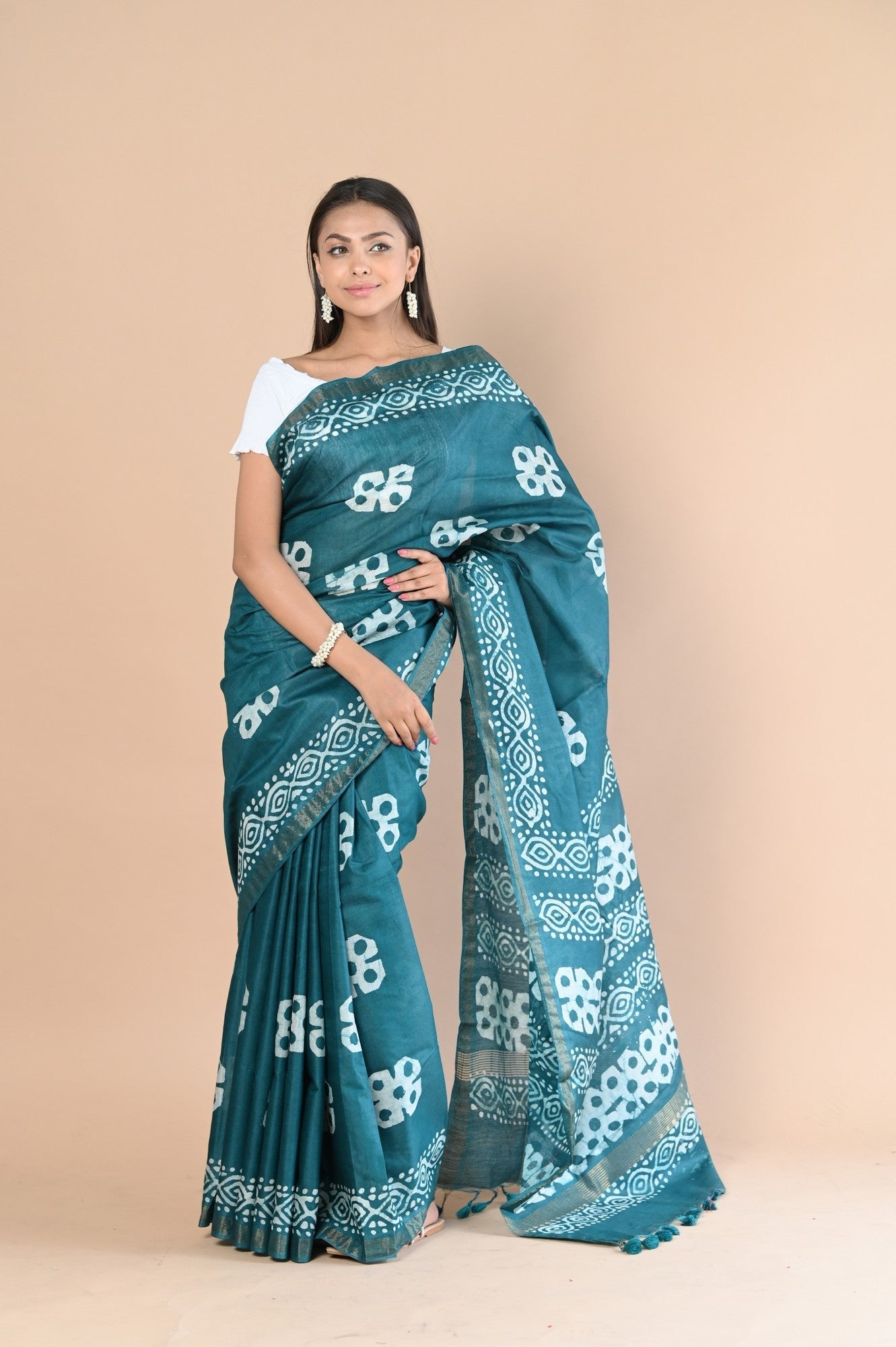 Very Much Indian Authentic Handloom Pure Cotton Saree with Hand Batik Work | Swadesiicart