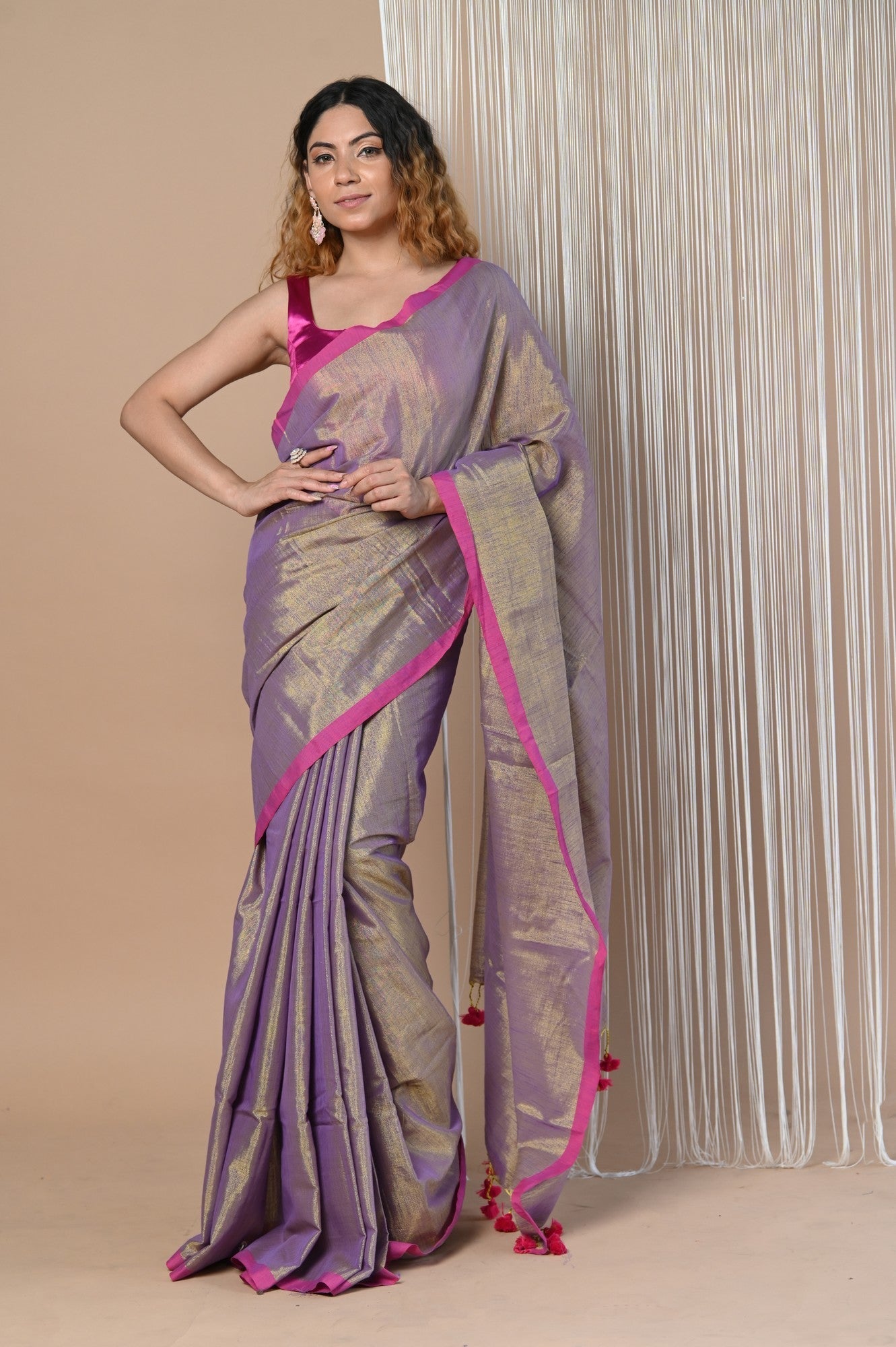 Indian Clothing Very Much Indian VMI Exclusive! Handloom Woven Cotton Zari Saree with Beautiful Sleek Border | Swadesiicart