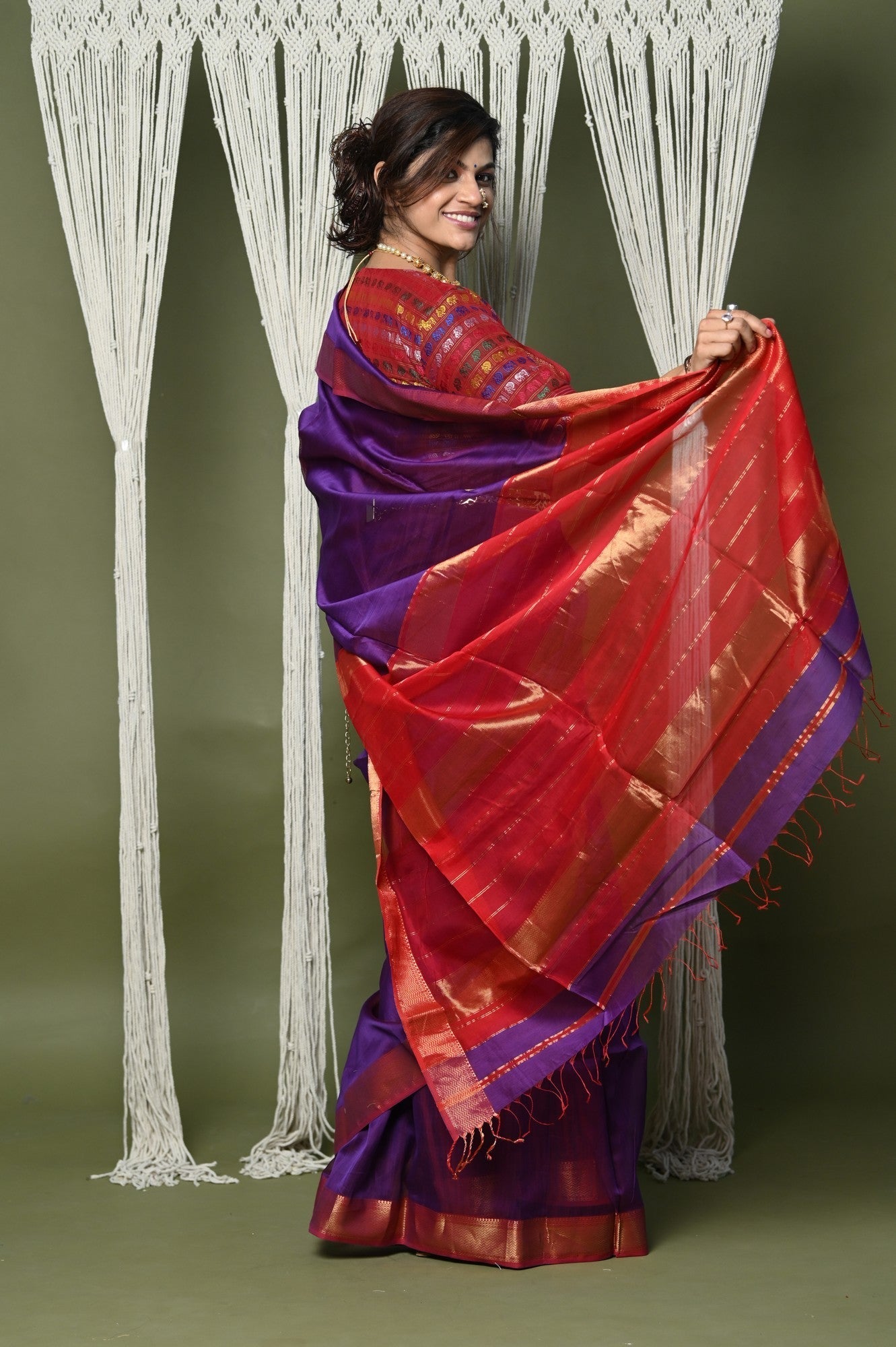 Very Much Indian Handloom Cotton Silk Saree With Sleek Golden Border - purple | Swadesiicart