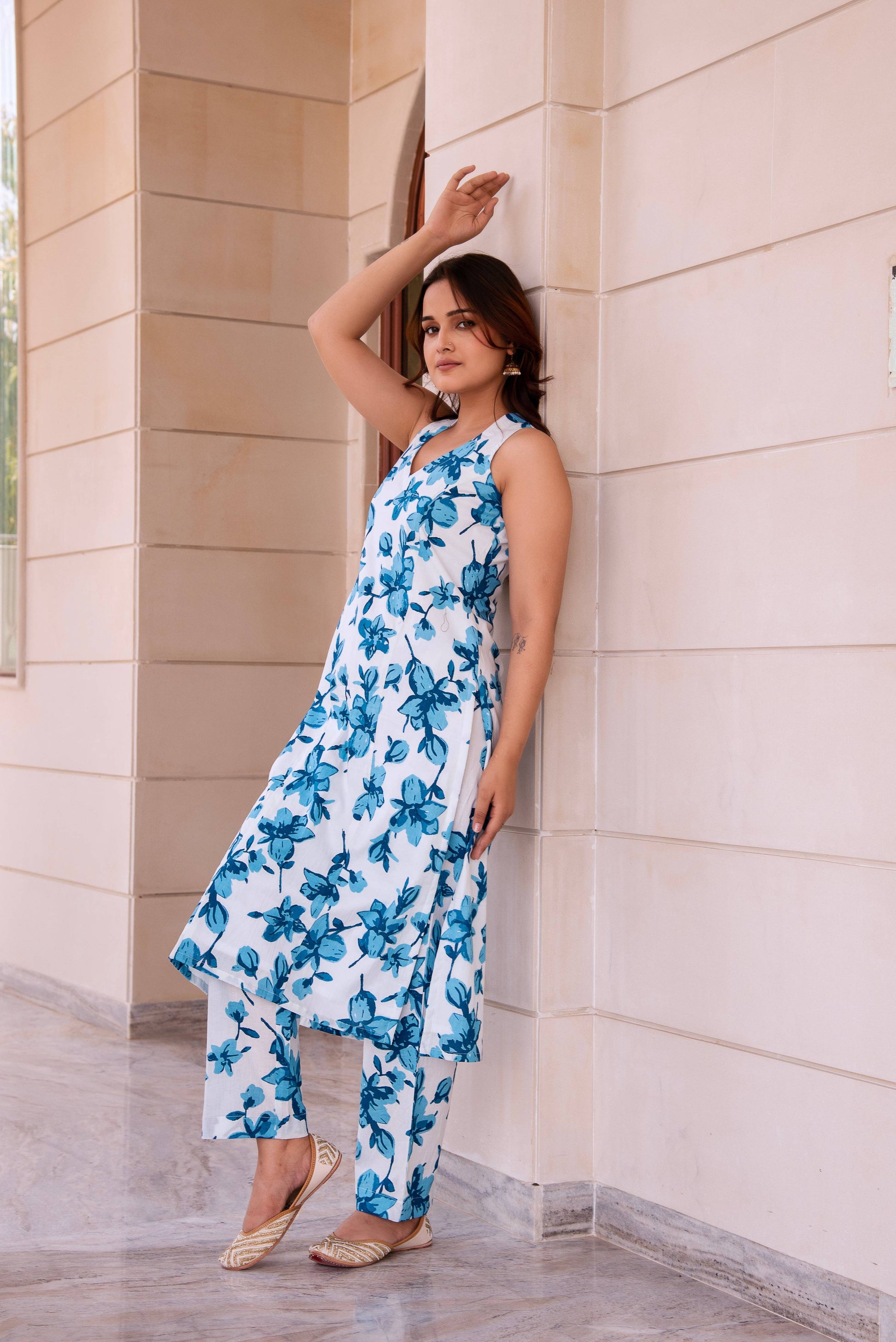 Pomcha Jaipur Kapas Blue Lilly Sleeveless Co-Ord Set - Swadesiicart