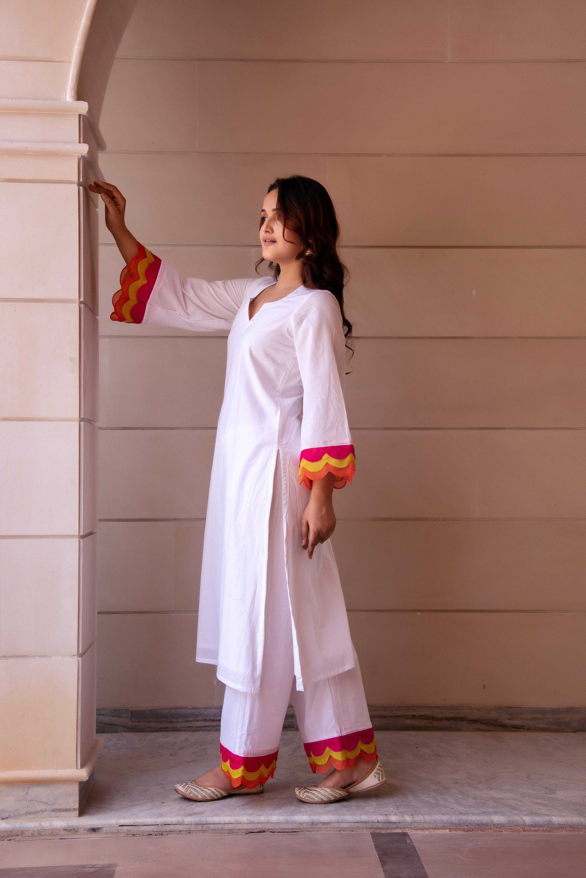 Pomcha Jaipur Kapas Rangbirangi White Co-Ord Set - Swadesiicart
