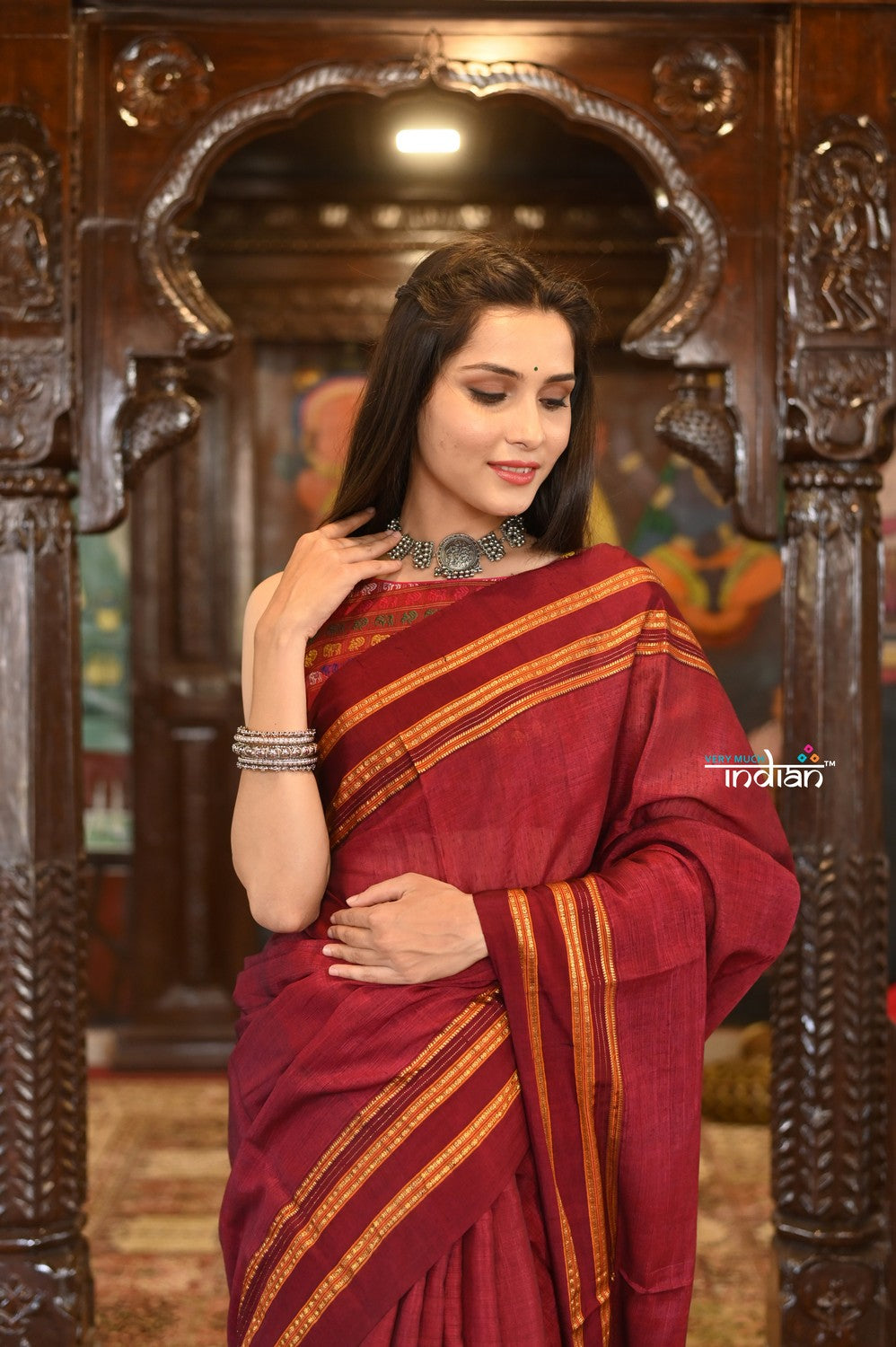 Very Much Indian Handloom Cotton Viscose Ilkal Saree With Pure Resham Pallu - Bright Maroon With Red Border | Swadesiicart