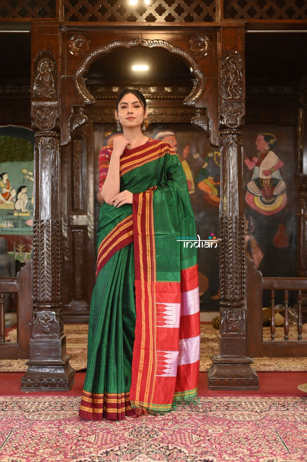 Very Much Indian Handloom Cotton Viscose Ilkal Saree With Pure Resham Pallu - Bright Green With Red Border | Swadesiicart