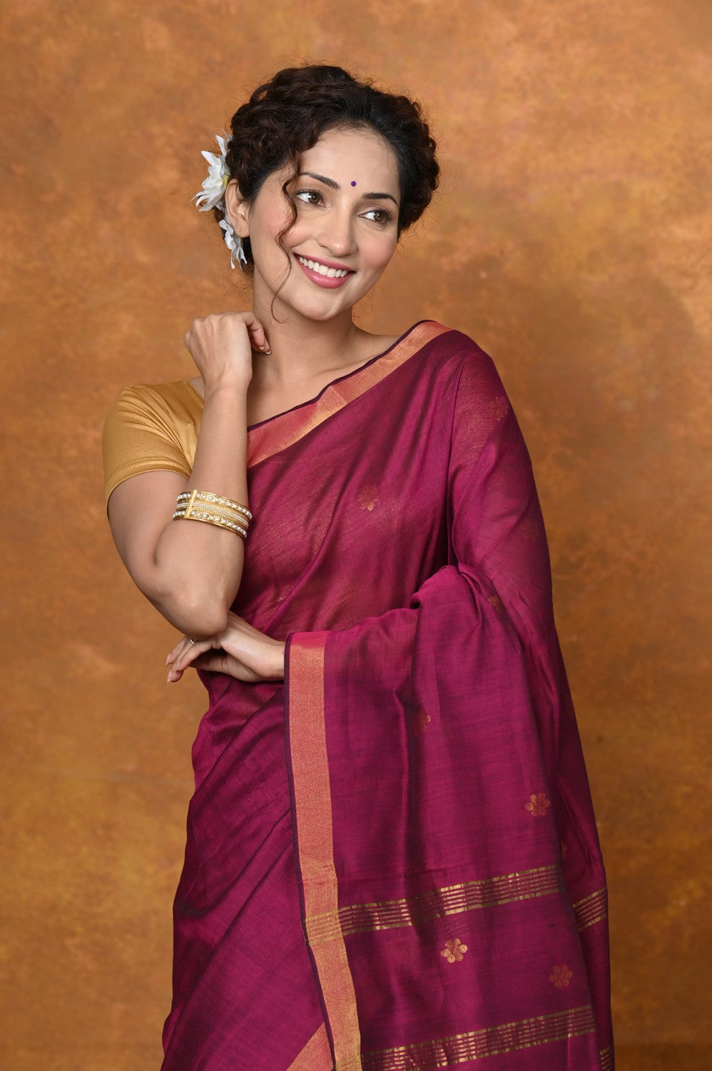 Very Much Indian Designed by VMI - High Quality Mul Cotton Handloom Woven with Sleek Border and Flower Buttis - Magenta Pink | Swadesiicart