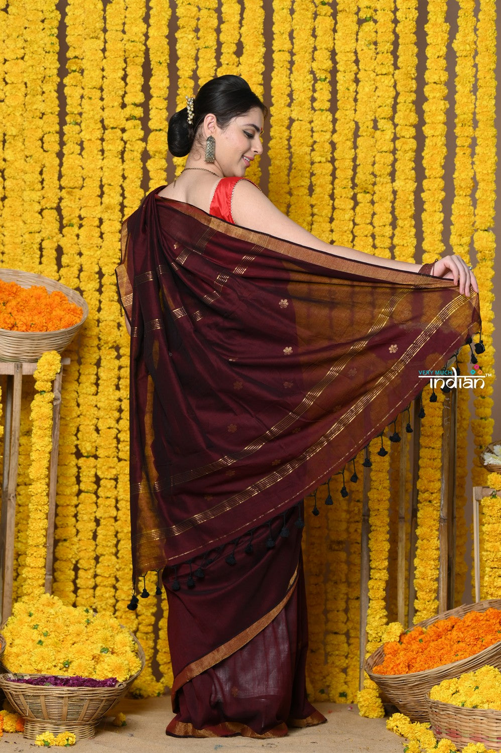 Very Much Indian Rajsi - Designed by VMI! High Quality Mul Cotton Handloom Woven Saree With Sleek Border in Maroon | Swadesiicart