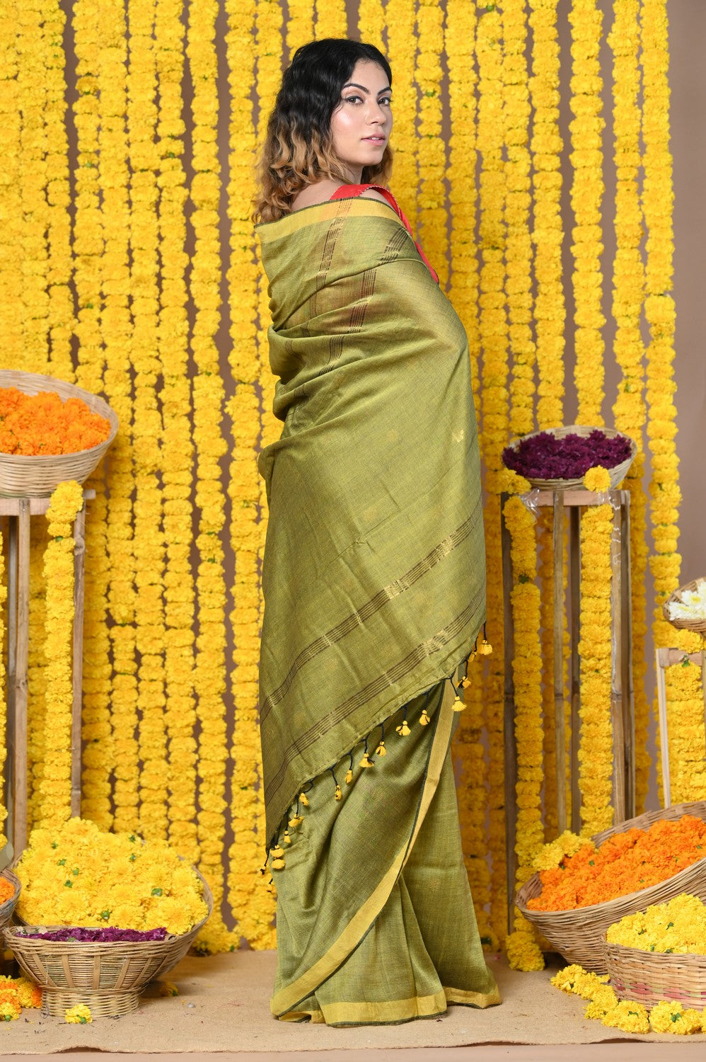 Very Much Indian Rajsi - Designed by VMI! High Quality Mul Cotton Handloom Woven Saree With Sleek Border in Green | Swadesiicart