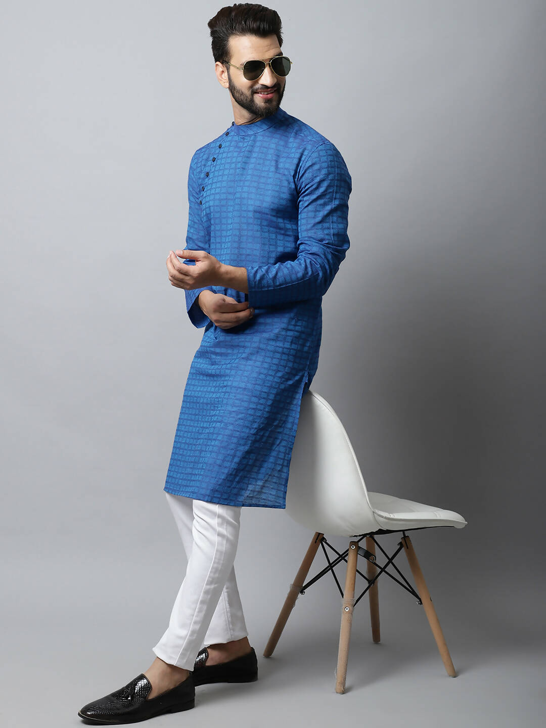 Even Apparels Blue Color Pure Cotton Men's Kurta With Band Collar (CHK1198) | Swadesiicart