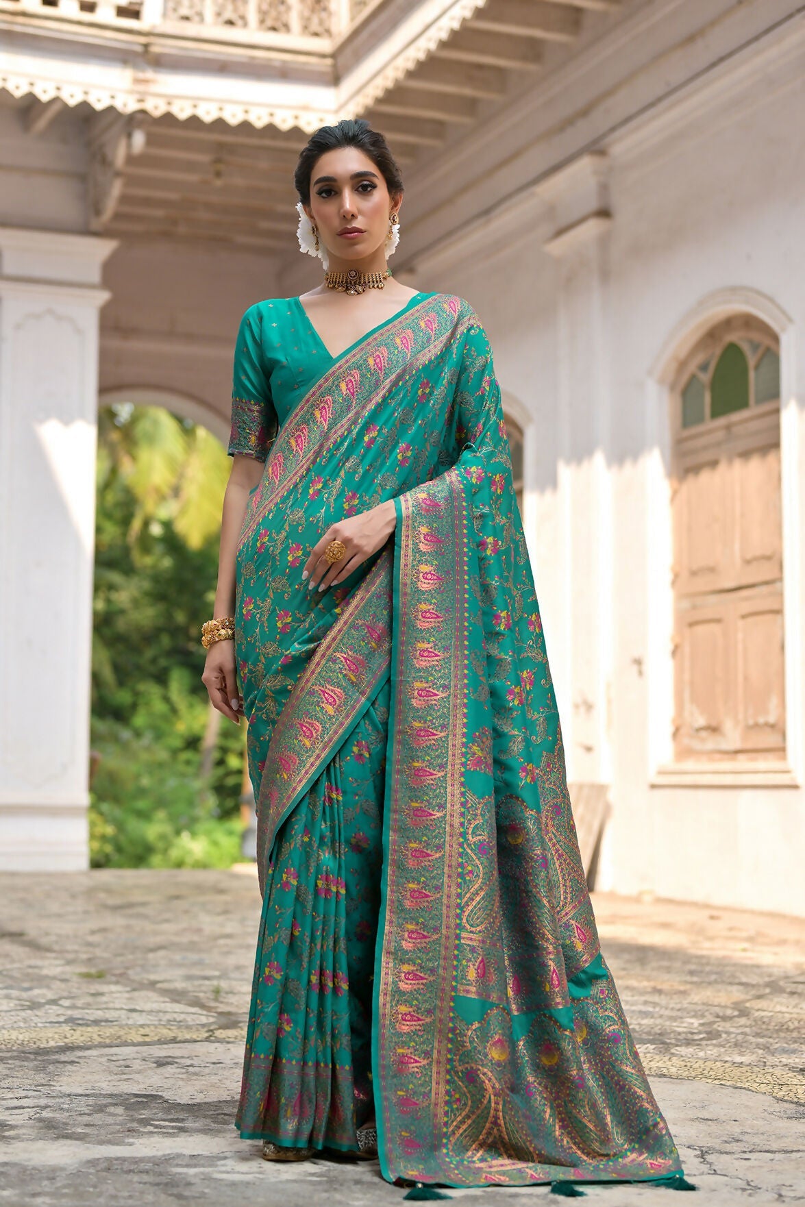 Vishnu Weaves Women's Rama Silk Woven Saree with Blouse - Swadesiicart