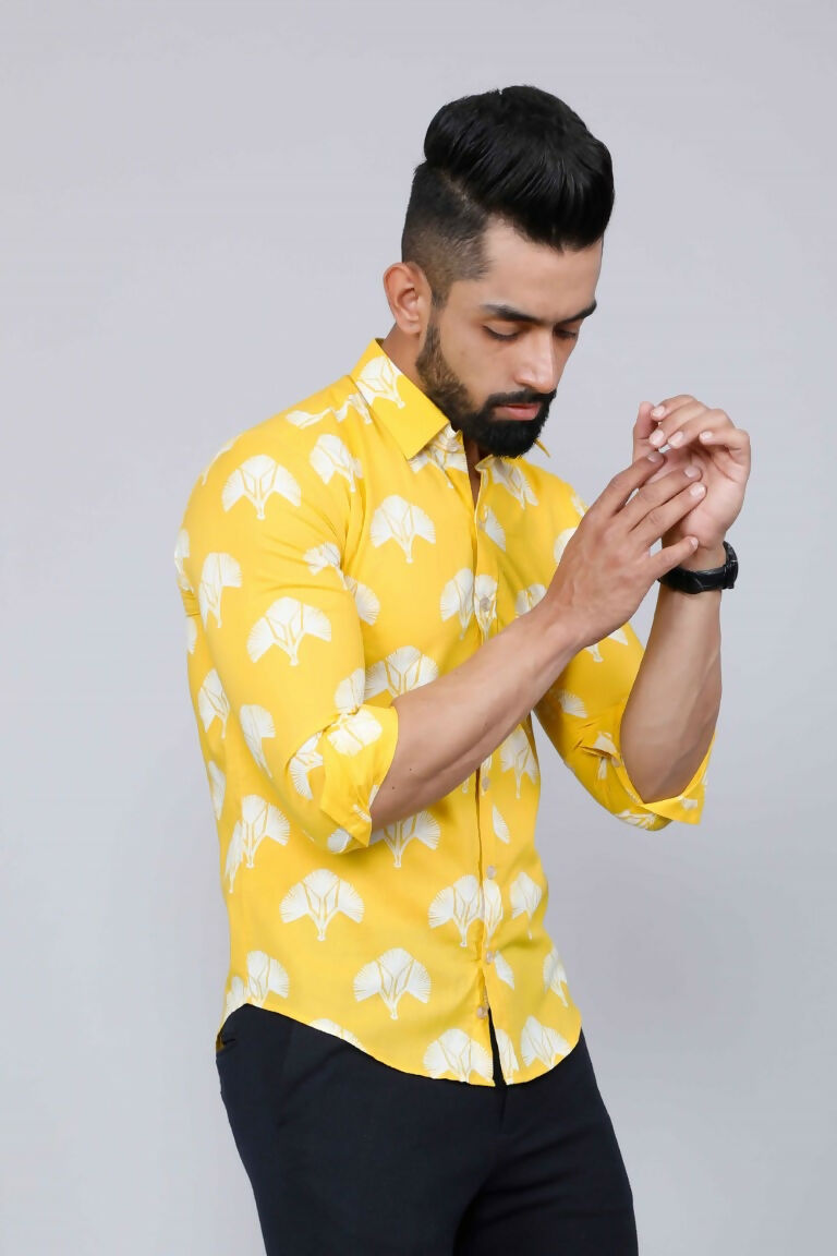 Miravan Men's Yellow and White Floral Printed Full Sleeves Cotton Casual Shirt | Swadesiicart