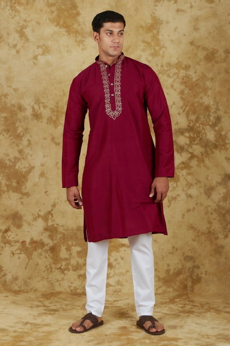 Bluesaanchi Men's Handloom Embroidered Crimson Kurta Set | Swadesiicart