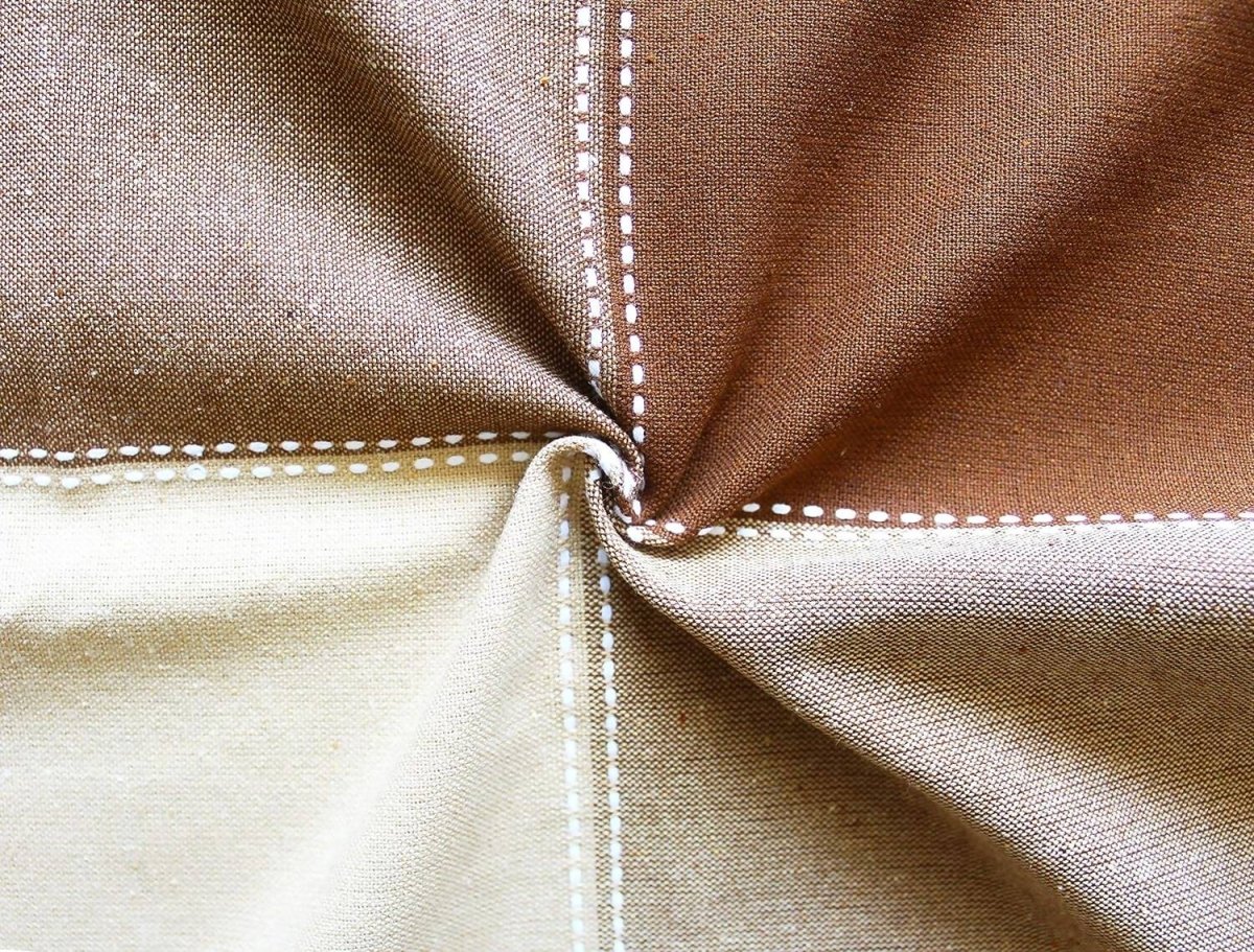 Airwill Cotton Checkered Pattern 8 Seater Rectangle Table Cover - Brown
