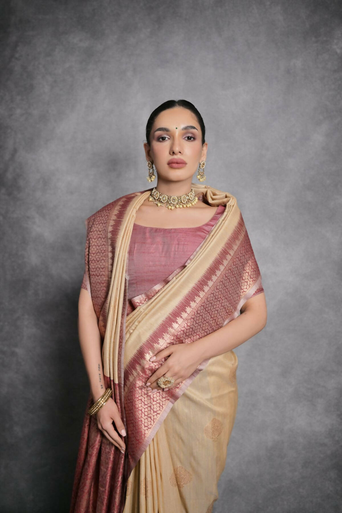 Vishnu Weaves Women's Chiku Tussar Silk Zari Woven Saree with Blouse - Swadesiicart