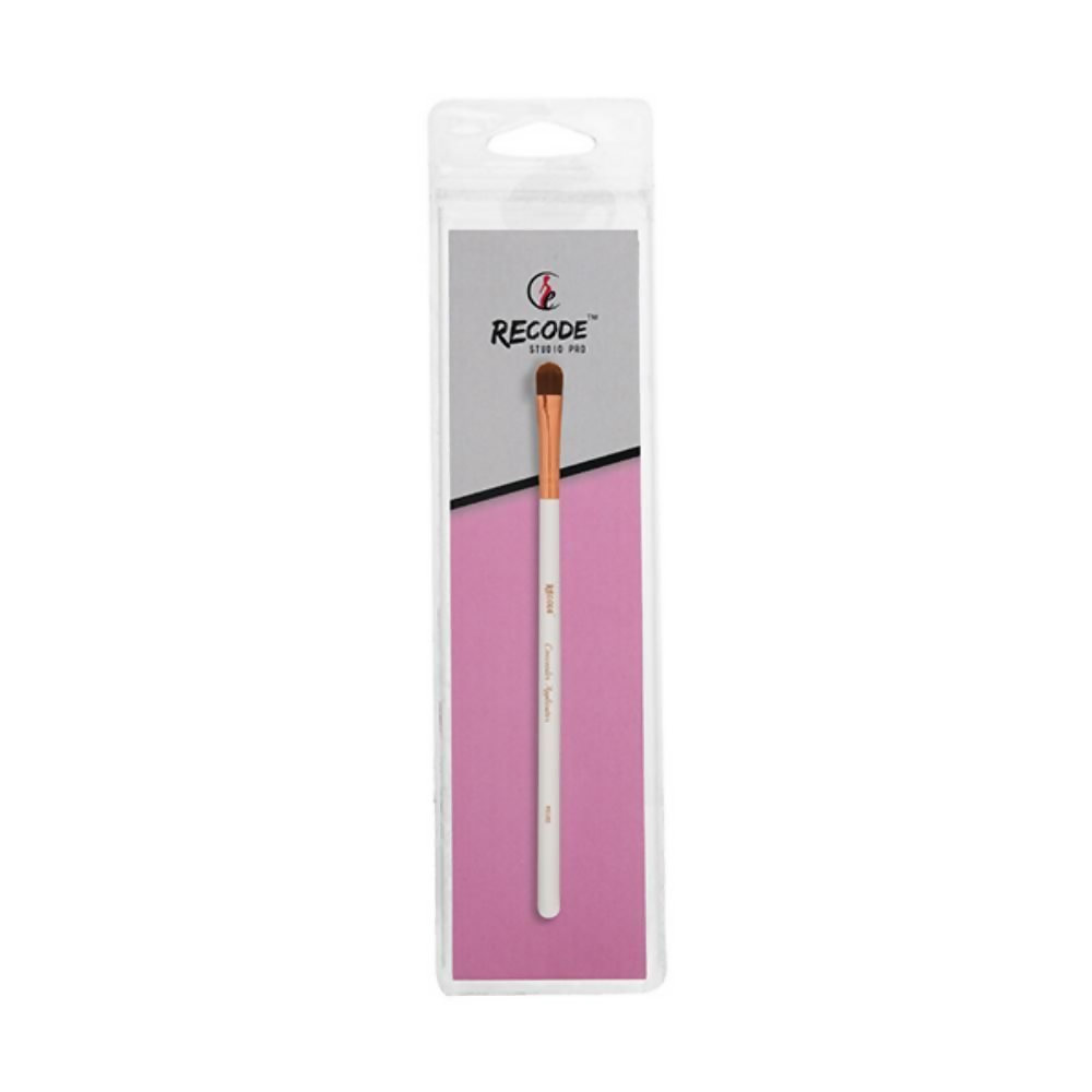 Recode Concealer Applicator Brush - RS 102 - Swadesiicart