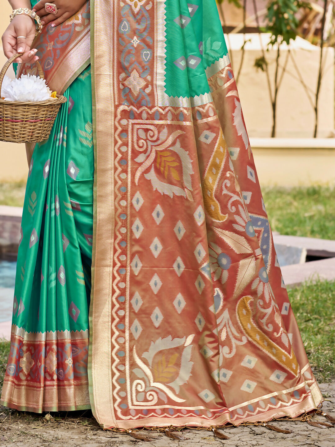 Shree Shyam Fashion Rama Green Pochampally Silk Saree