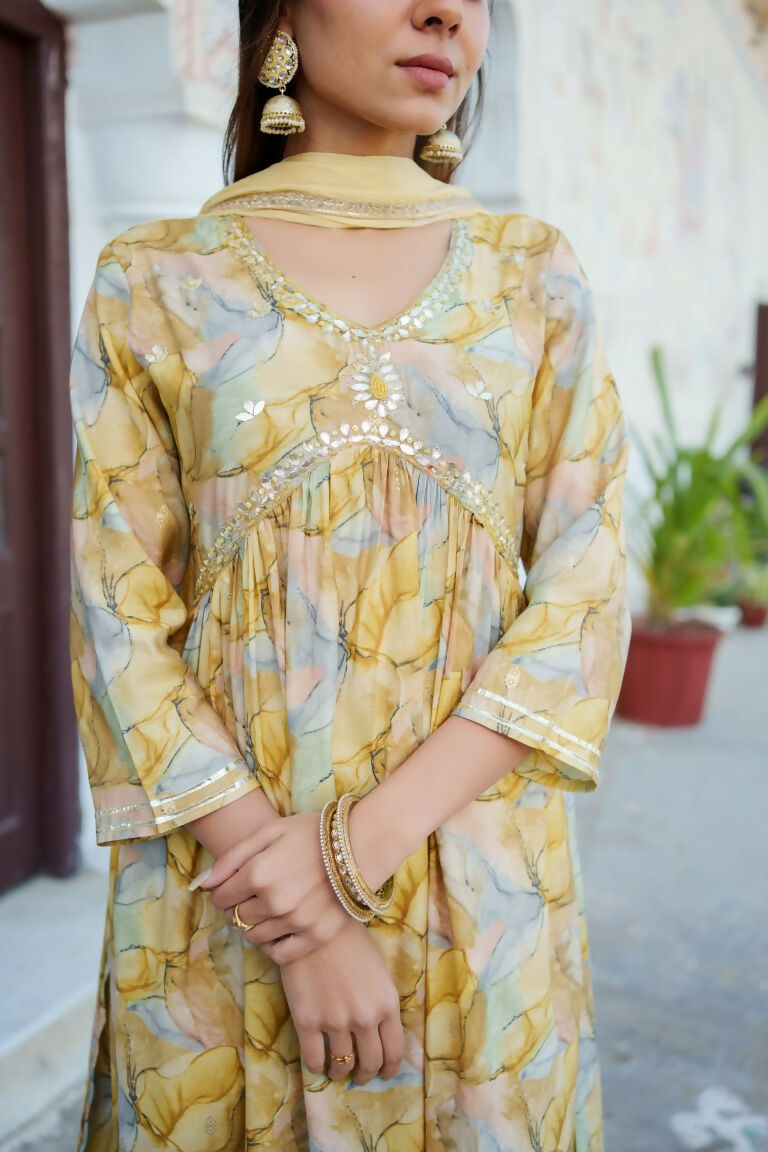 Vaasva Women Yellow Muslin Embroidered Kurta, Pant & Dupatta Set | Swadesiicart