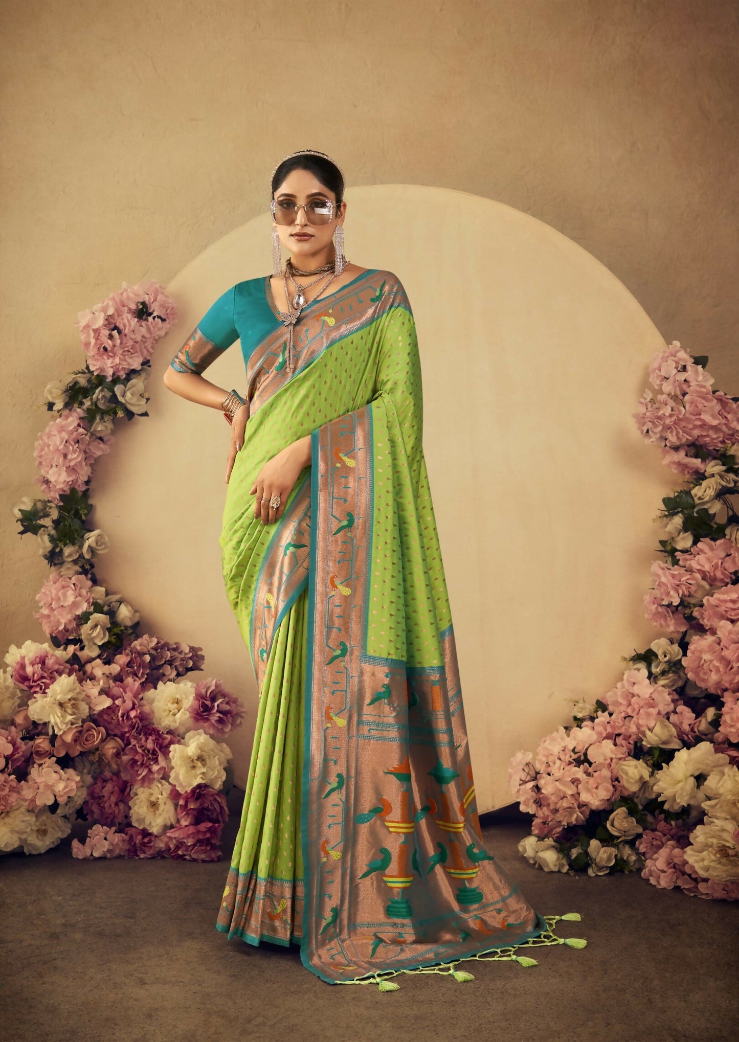 Vishnu Weaves Women's Pista Paithani Silk Saree with Blouse - Swadesiicart