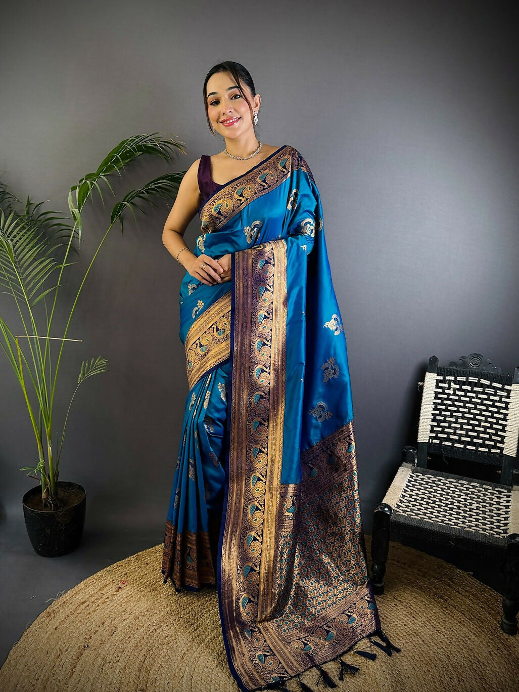 Joban Fashion Banarasi Royal Blue Woven Soft Silk Saree | Swadesiicart
