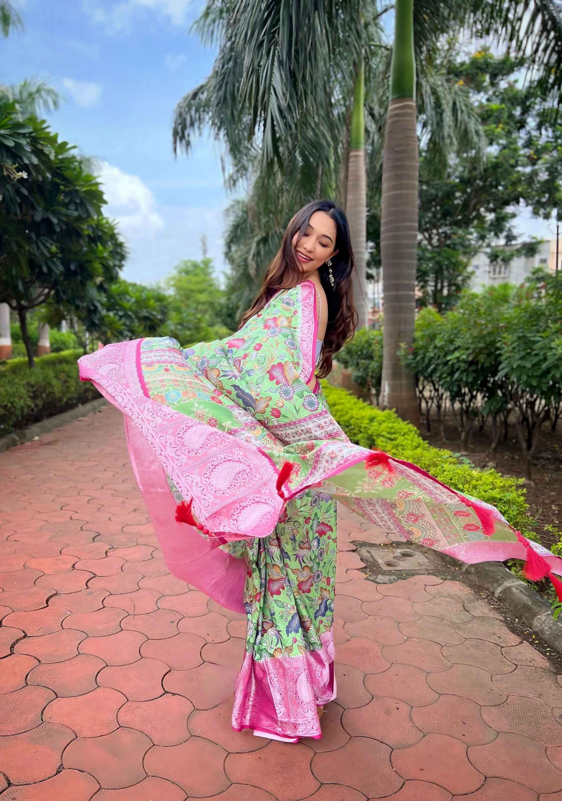 Vamsee Bhavi Pink Tussar Dola Satin Silk Saree - Swadesiicart